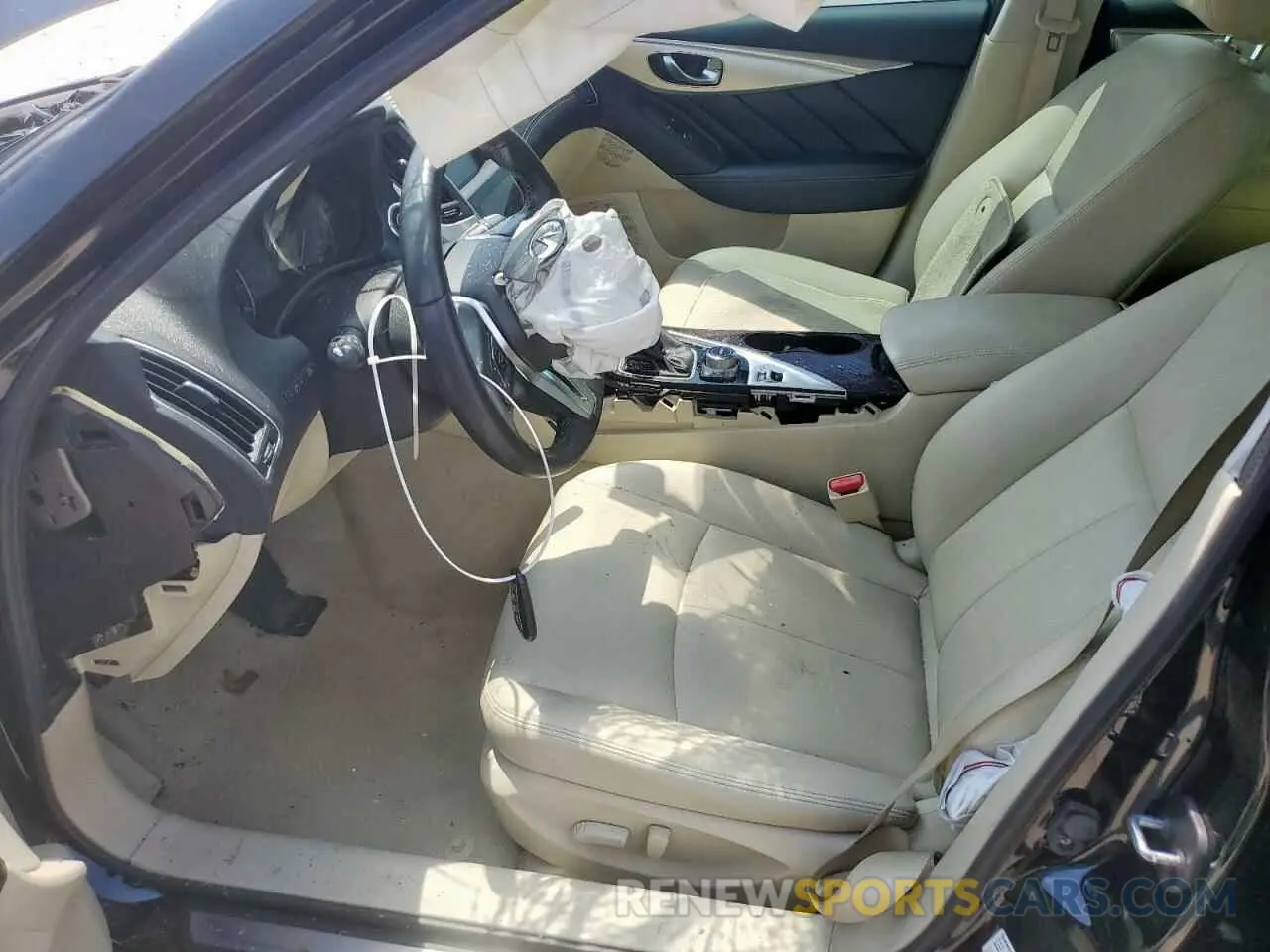 7 Photograph of a damaged car JN1EV7AP6LM203678 INFINITI Q50 2020