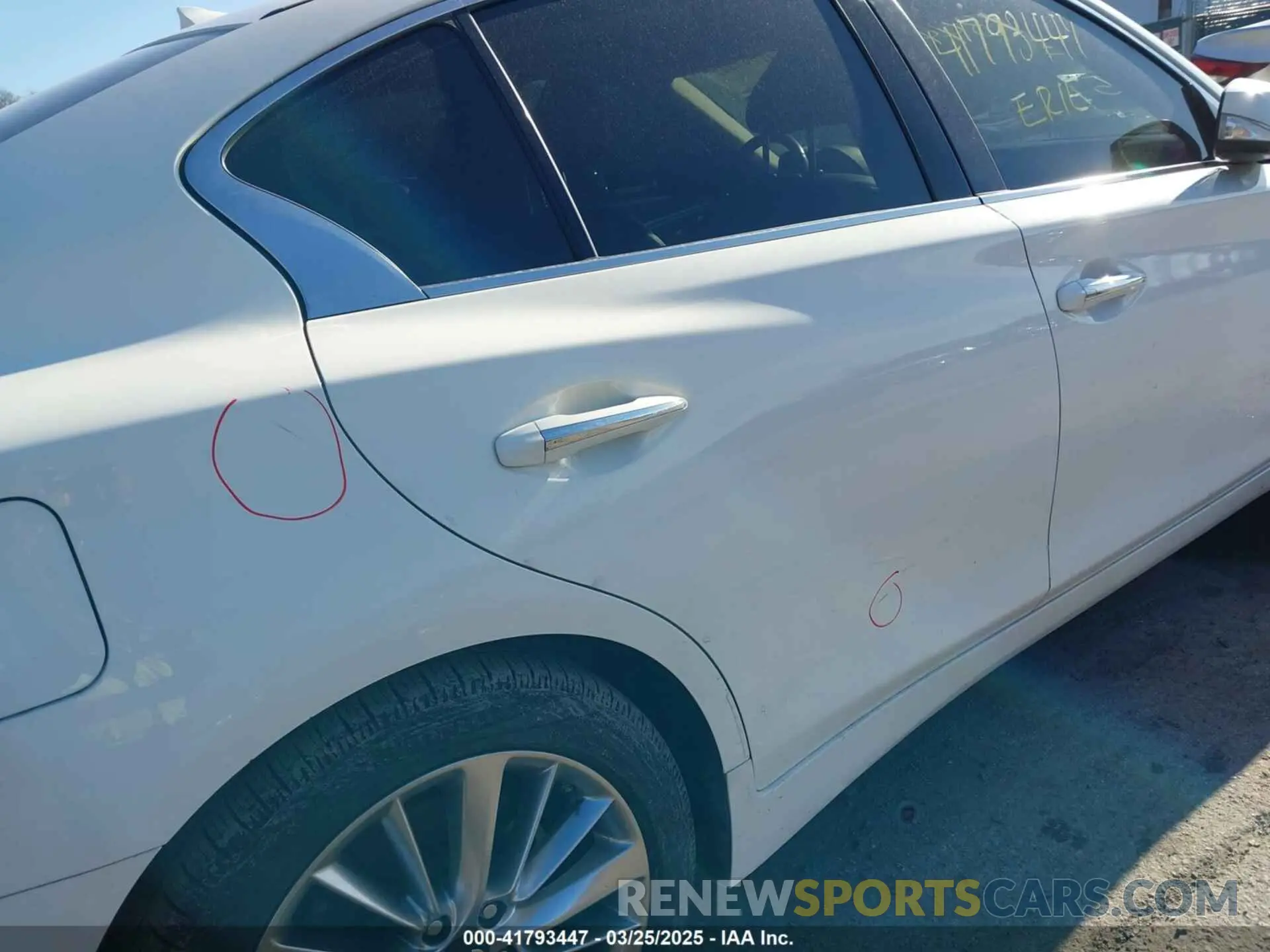 19 Photograph of a damaged car JN1EV7AP6LM207147 INFINITI Q50 2020