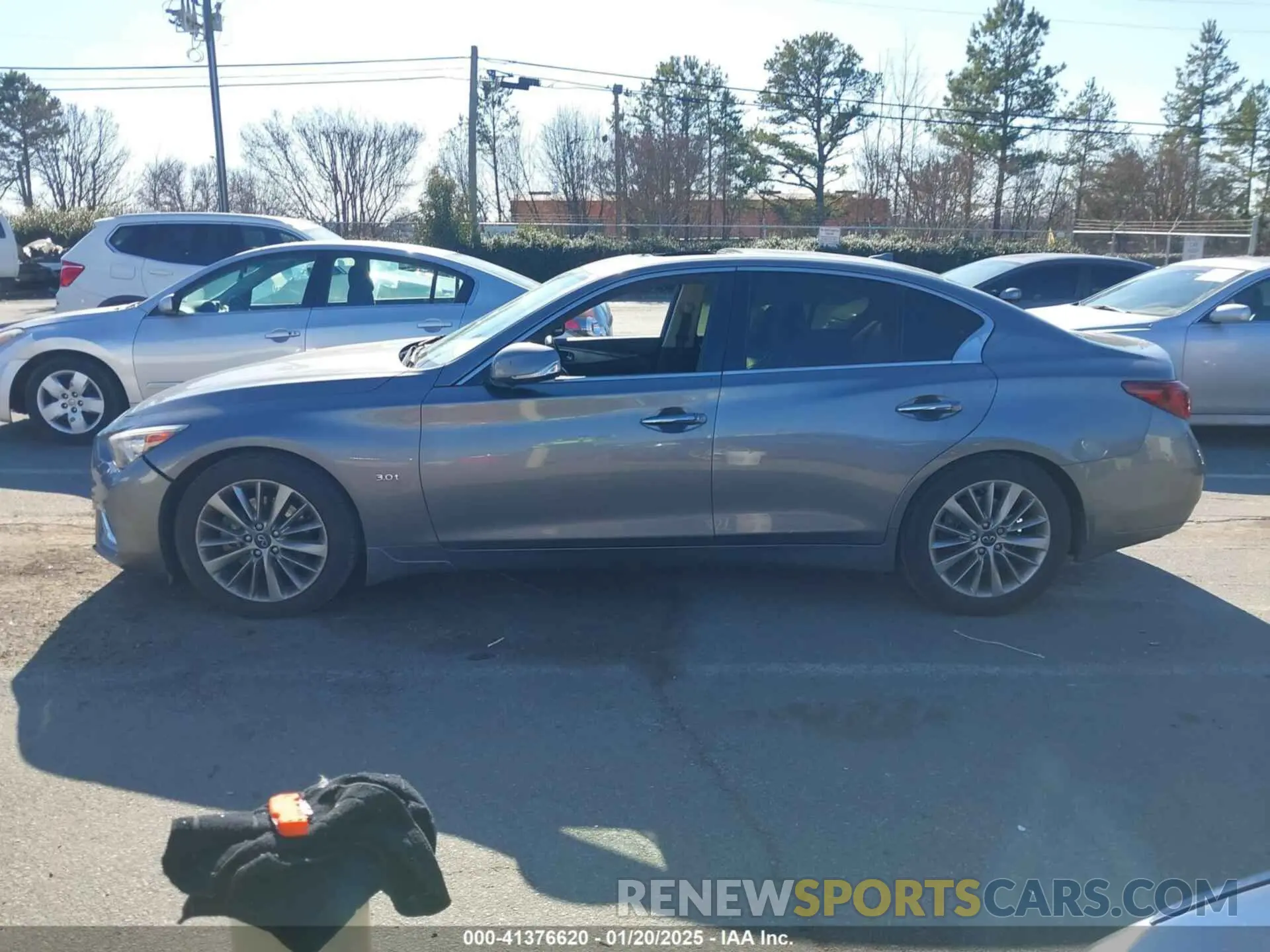 14 Photograph of a damaged car JN1EV7AP6LM207780 INFINITI Q50 2020
