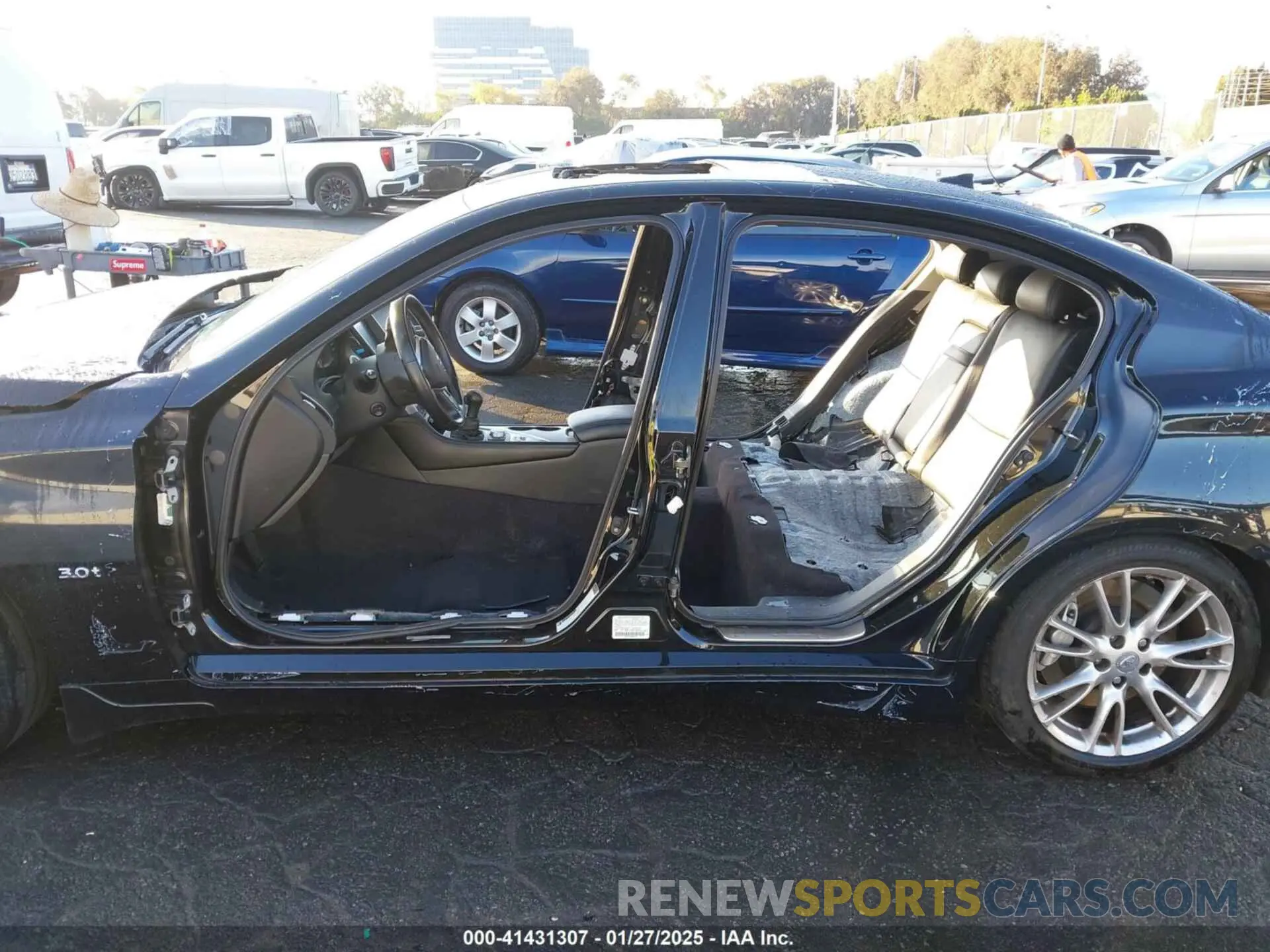 13 Photograph of a damaged car JN1EV7AP9LM203187 INFINITI Q50 2020