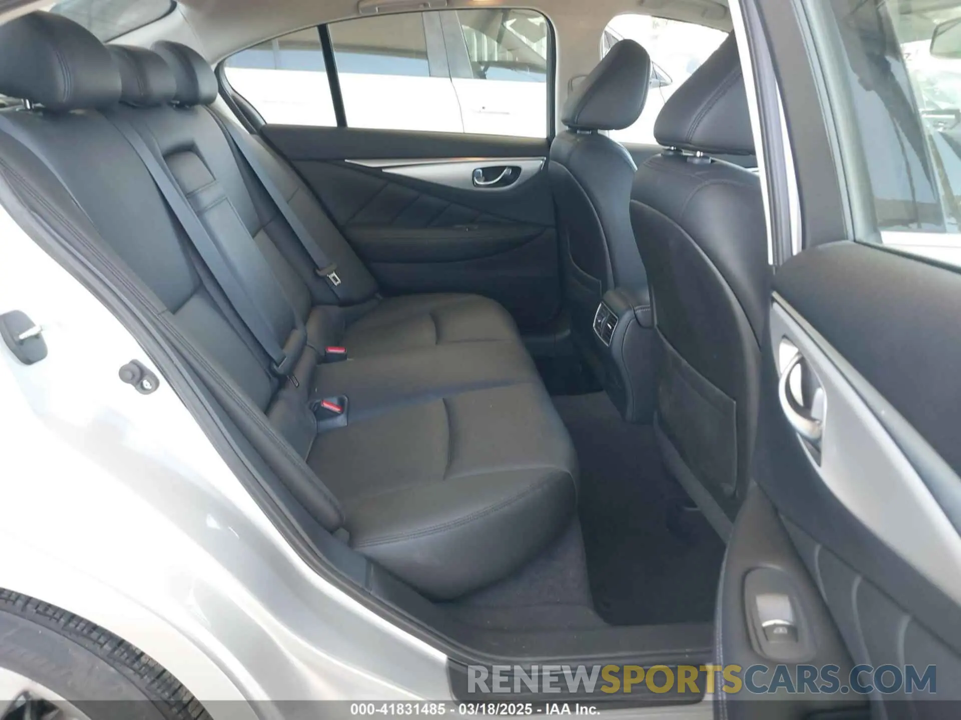 8 Photograph of a damaged car JN1EV7AP9LM203769 INFINITI Q50 2020