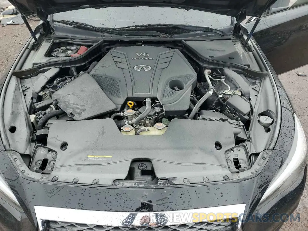 11 Photograph of a damaged car JN1EV7AR3LM252421 INFINITI Q50 2020