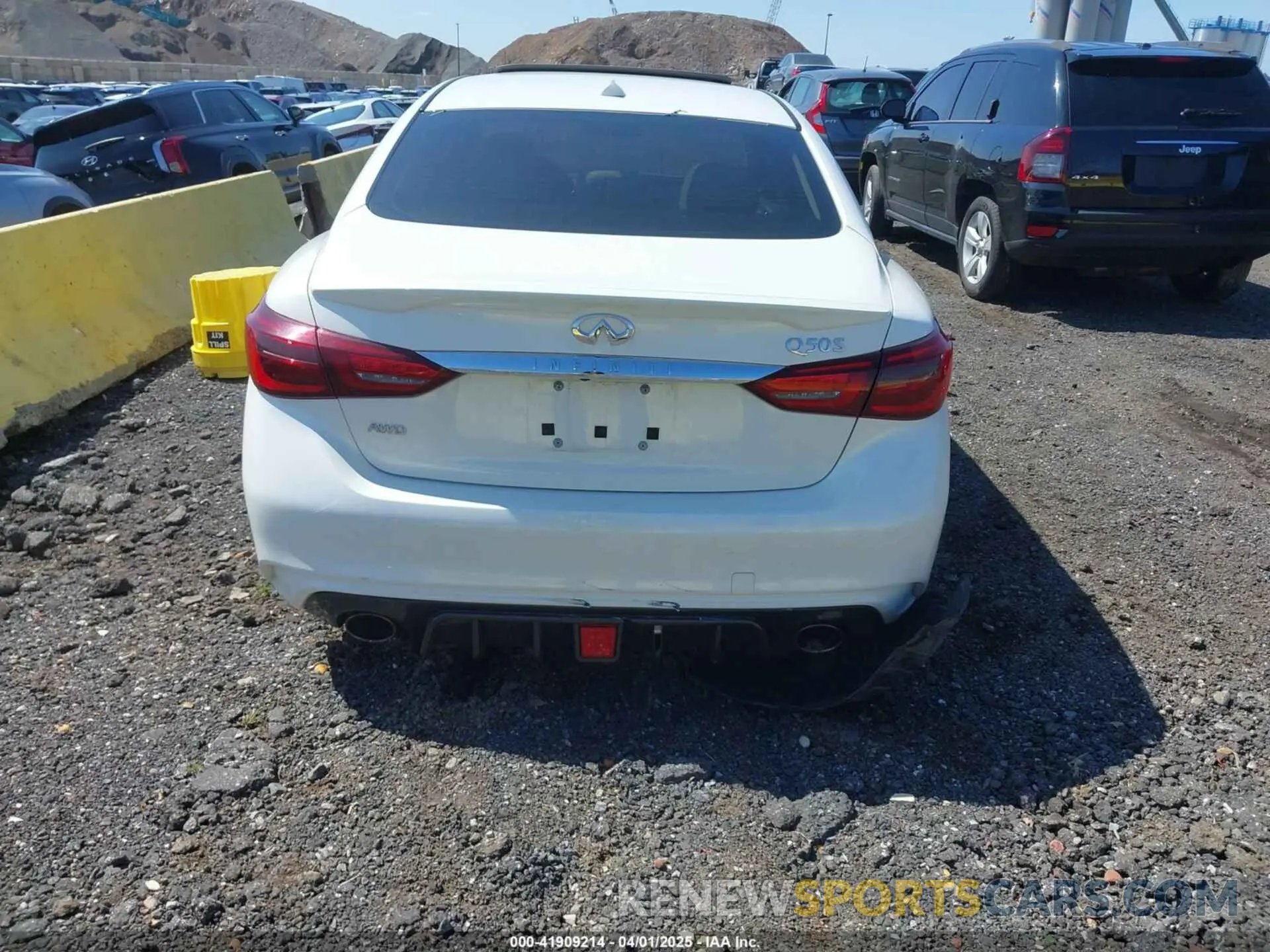 15 Photograph of a damaged car JN1EV7AR3LM253214 INFINITI Q50 2020