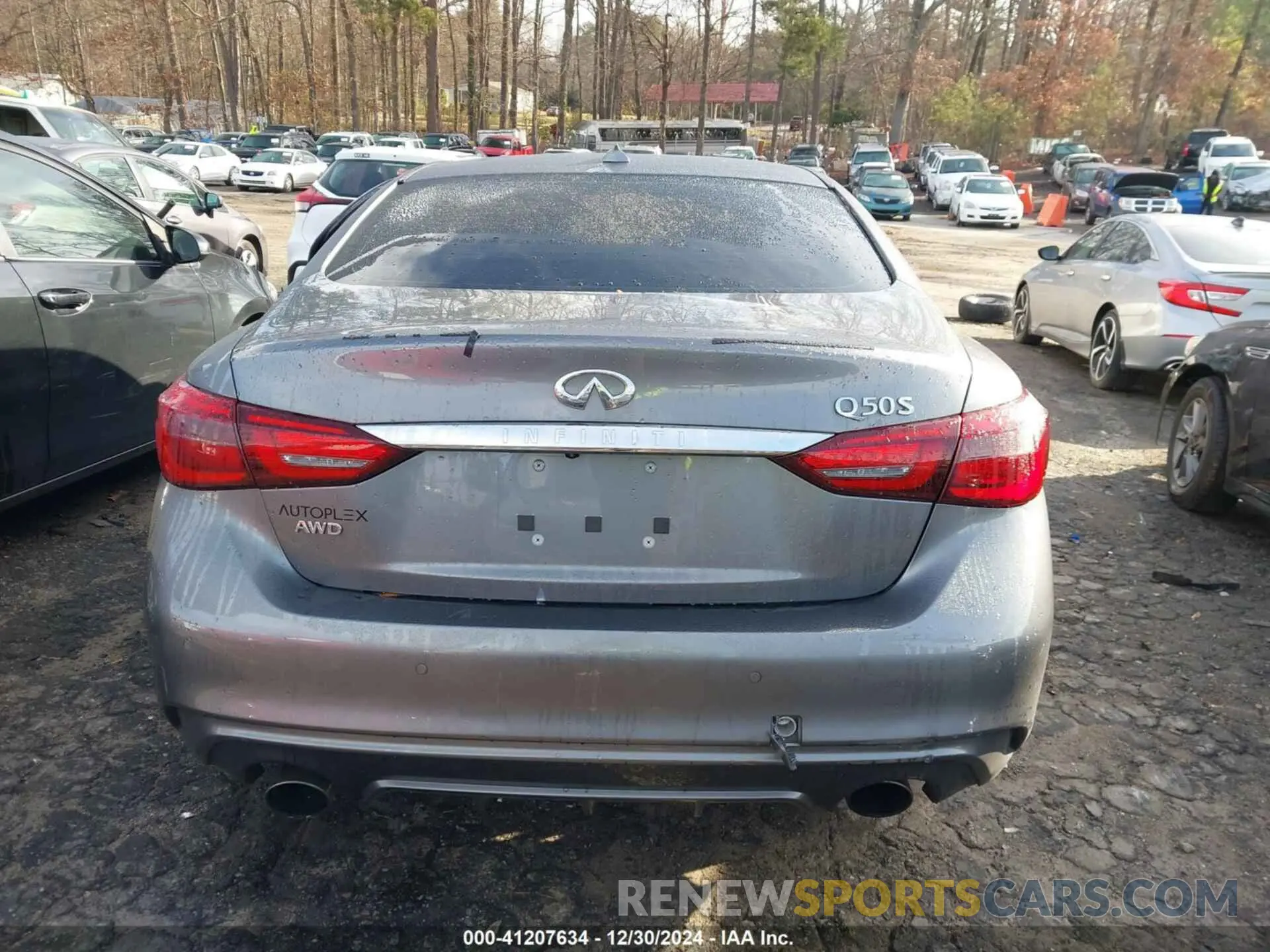 16 Photograph of a damaged car JN1EV7AR4LM253125 INFINITI Q50 2020