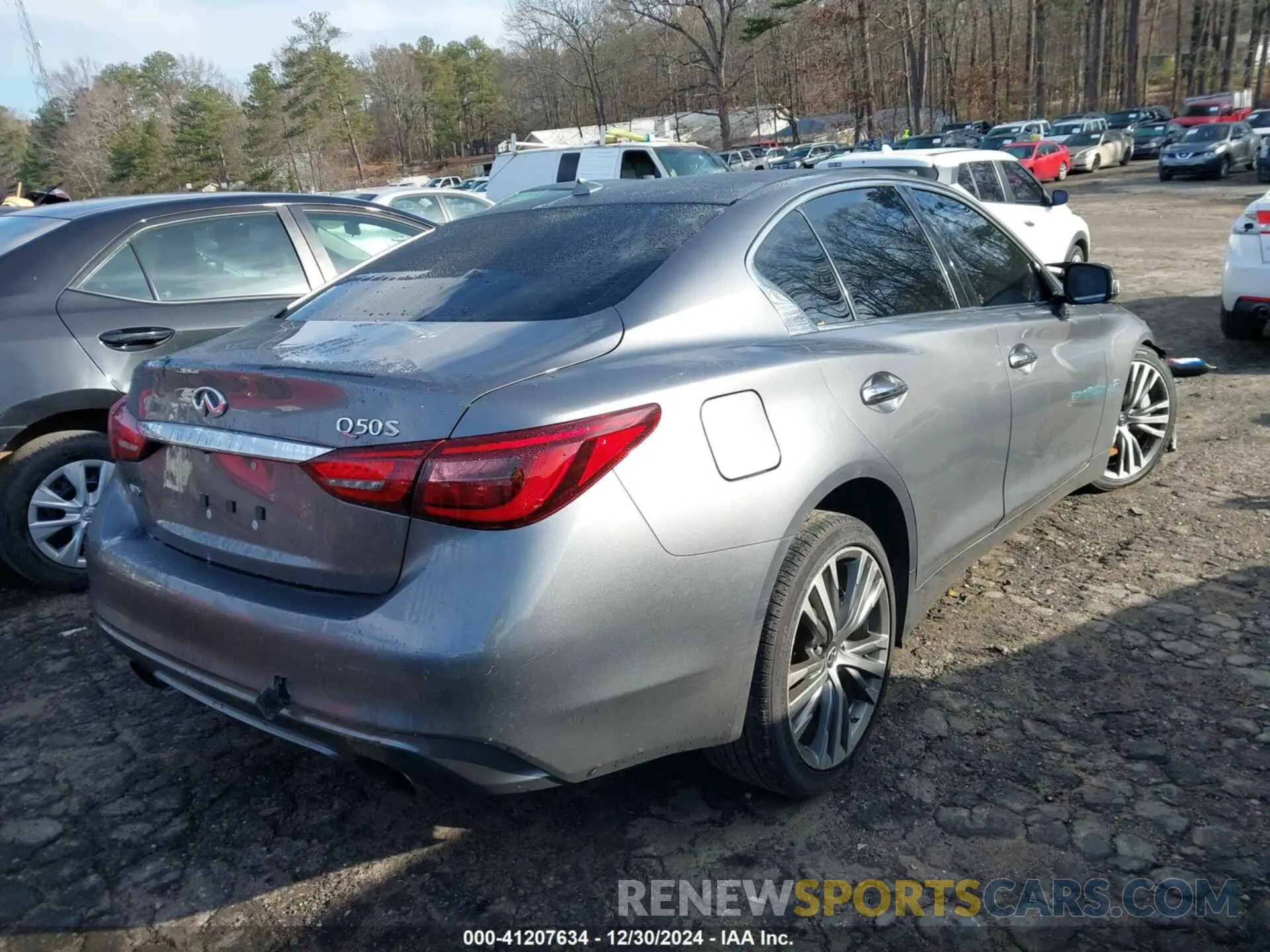 4 Photograph of a damaged car JN1EV7AR4LM253125 INFINITI Q50 2020