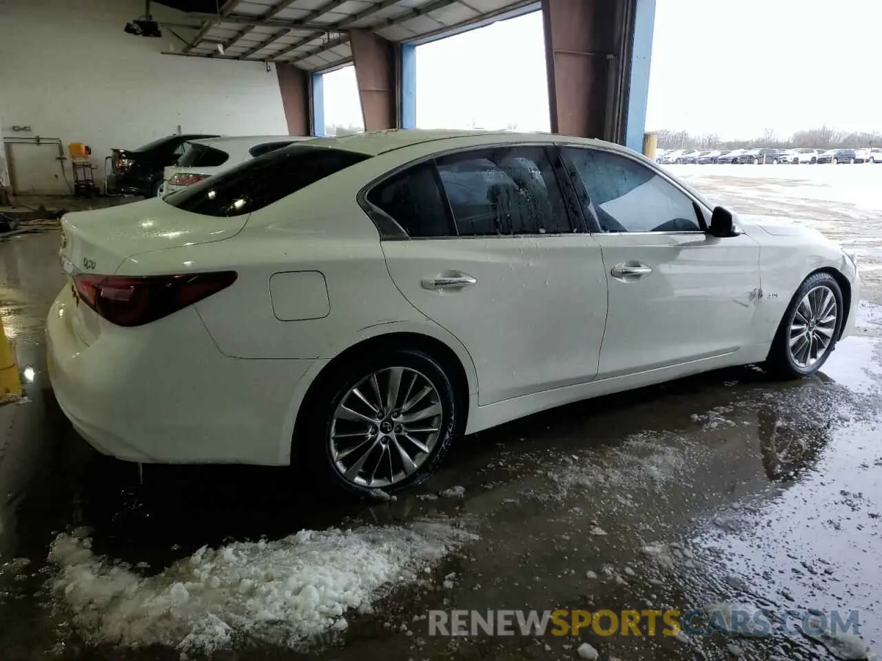 3 Photograph of a damaged car JN1EV7AR6LM256981 INFINITI Q50 2020