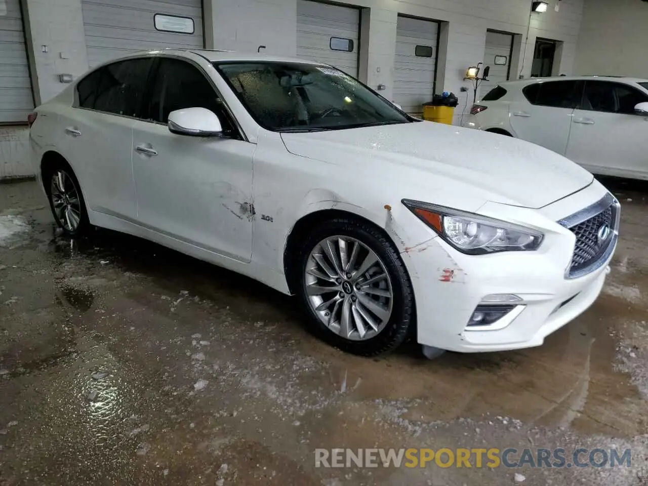 4 Photograph of a damaged car JN1EV7AR6LM256981 INFINITI Q50 2020