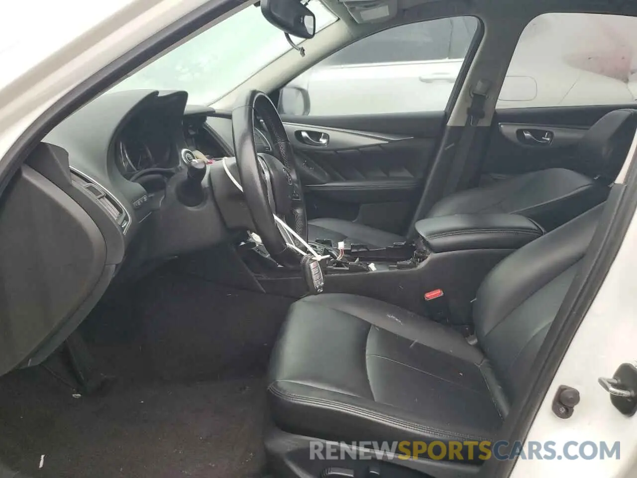 7 Photograph of a damaged car JN1EV7AR6LM256981 INFINITI Q50 2020