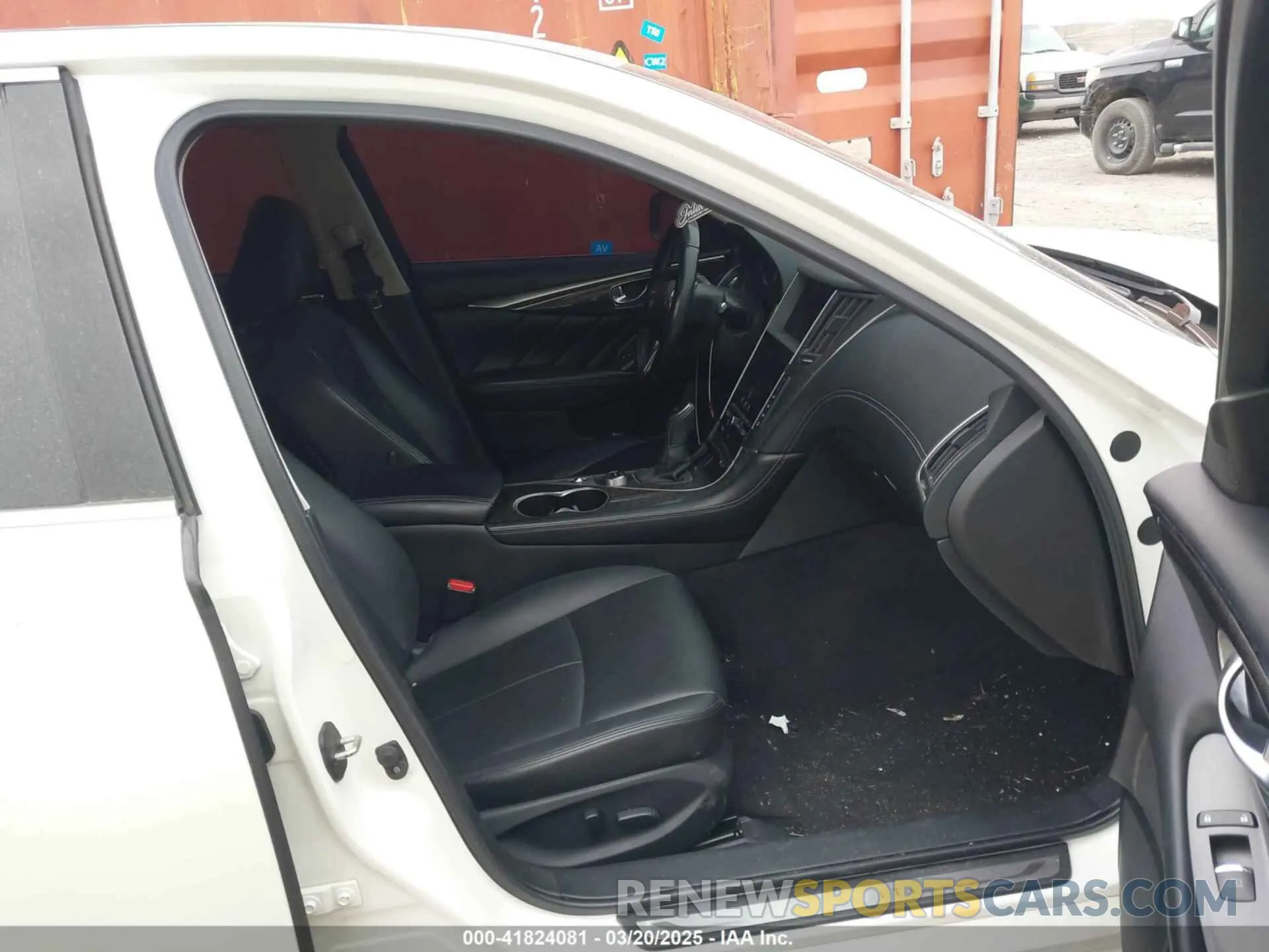 5 Photograph of a damaged car JN1EV7AR7LM250137 INFINITI Q50 2020