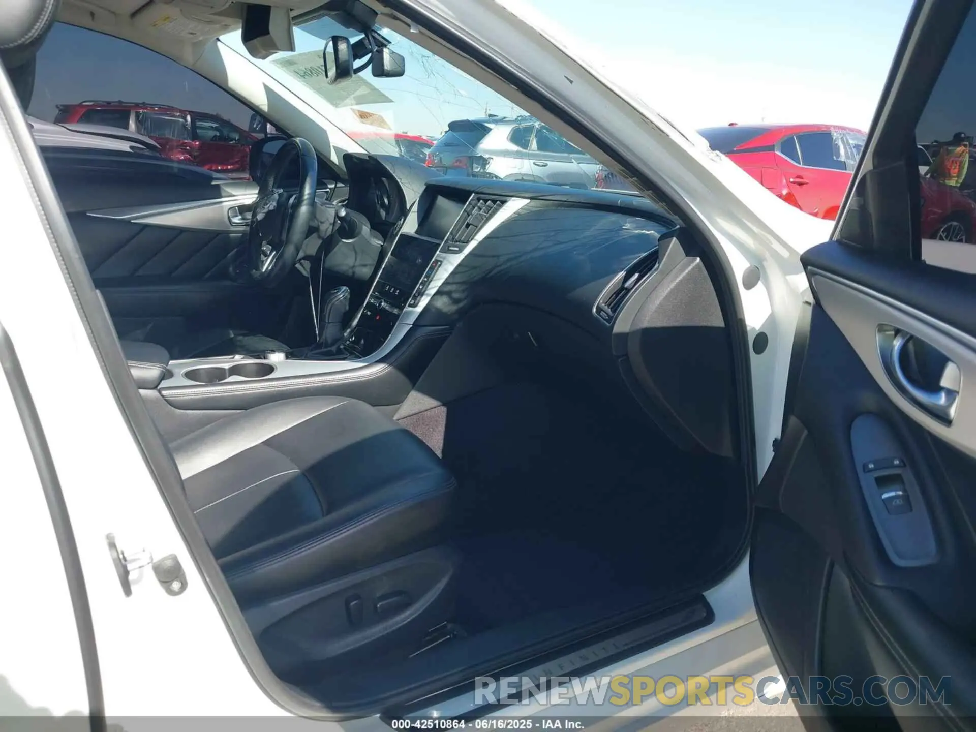 5 Photograph of a damaged car JN1EV7BP1MM705546 INFINITI Q50 2021