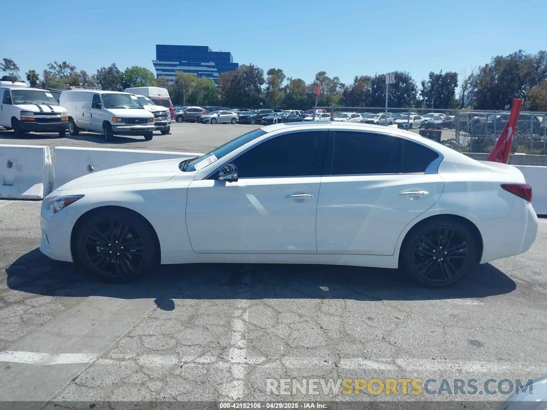 13 Фотография поврежденного автомобиля JN1EV7BP2MM707659 INFINITI Q50 2021