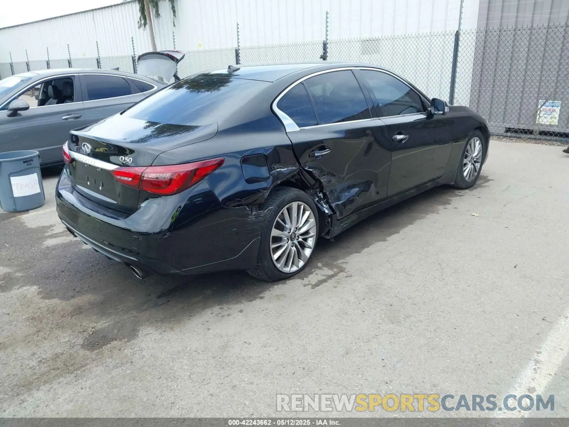 4 Фотография поврежденного автомобиля JN1EV7BP3MM701837 INFINITI Q50 2021
