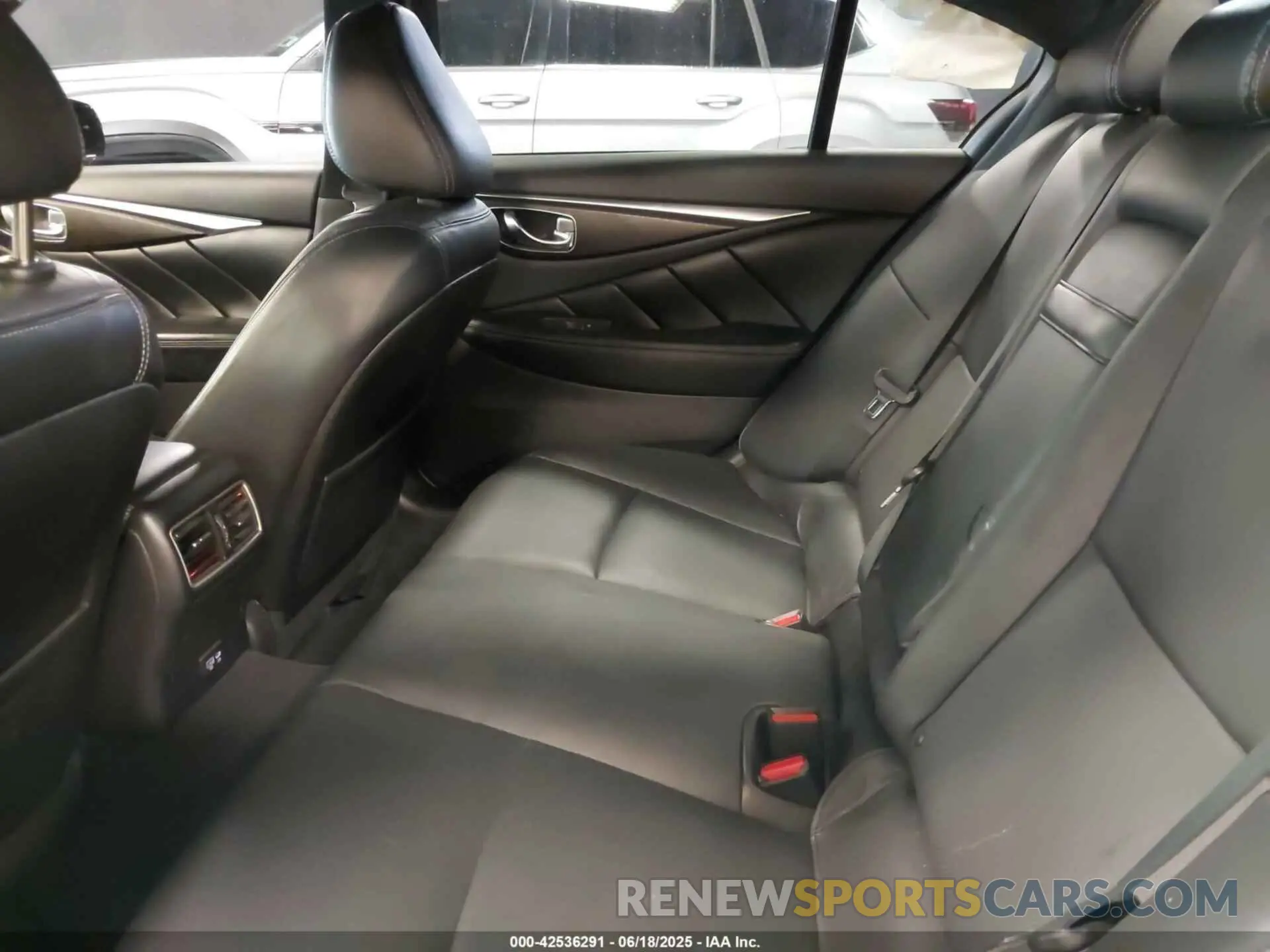 8 Photograph of a damaged car JN1EV7CR8MM755375 INFINITI Q50 2021