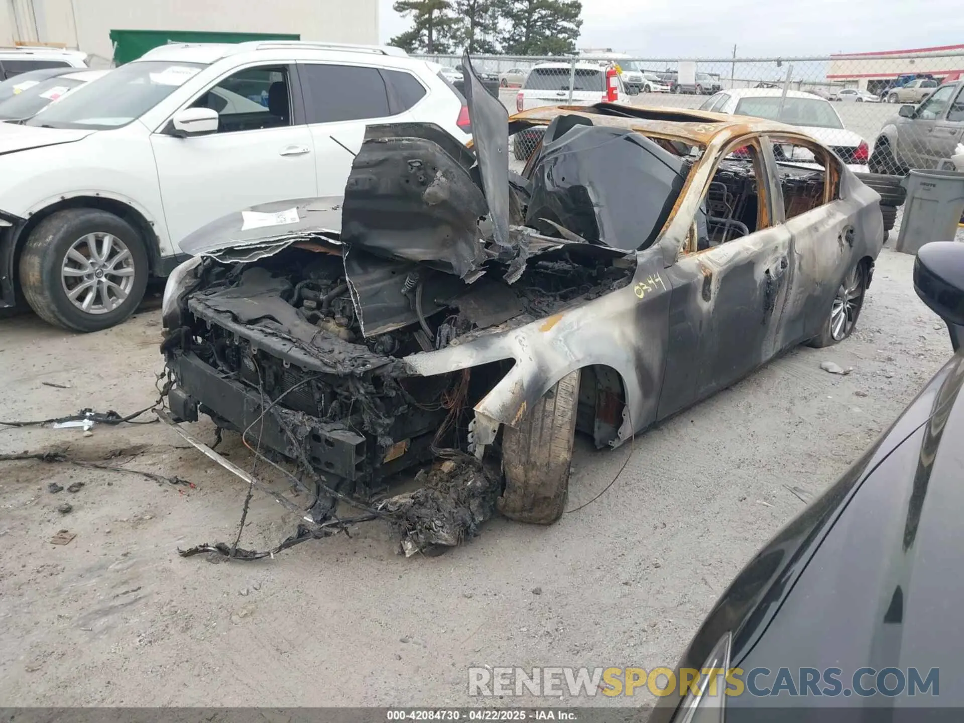 2 Photograph of a damaged car JN1EV7BP6NM310344 INFINITI Q50 2022