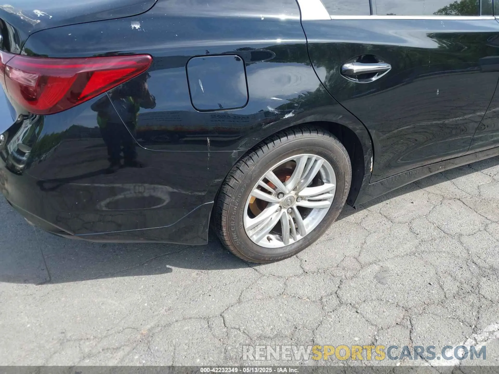 17 Photograph of a damaged car JN1EV7CR9NM340857 INFINITI Q50 2022