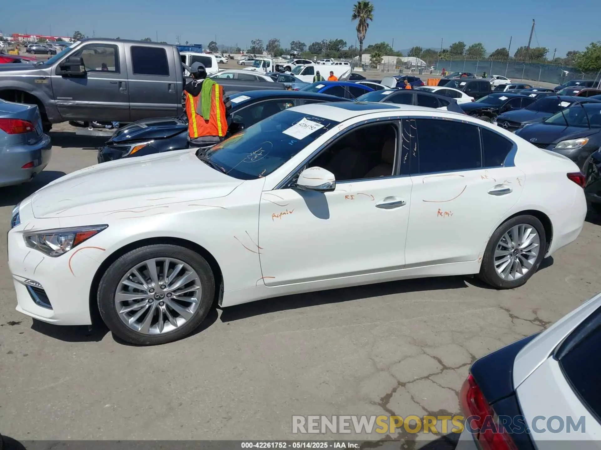 14 Фотография поврежденного автомобиля JN1EV7BP5RM601925 INFINITI Q50 2024