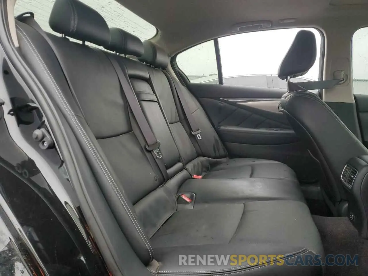 10 Photograph of a damaged car JN1EV7BR1RM632476 INFINITI Q50 2024