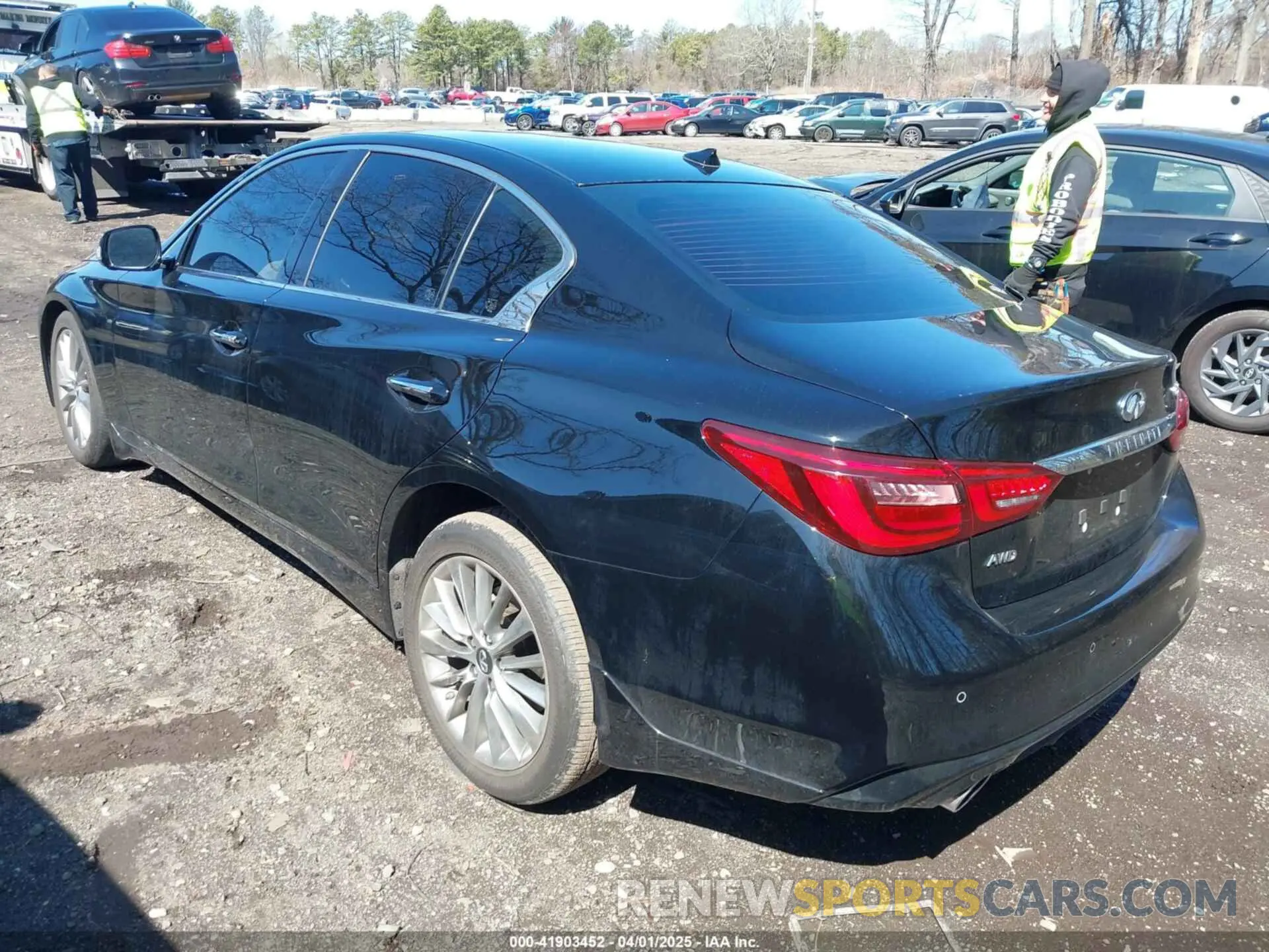 3 Фотография поврежденного автомобиля JN1EV7BR6RM632411 INFINITI Q50 2024
