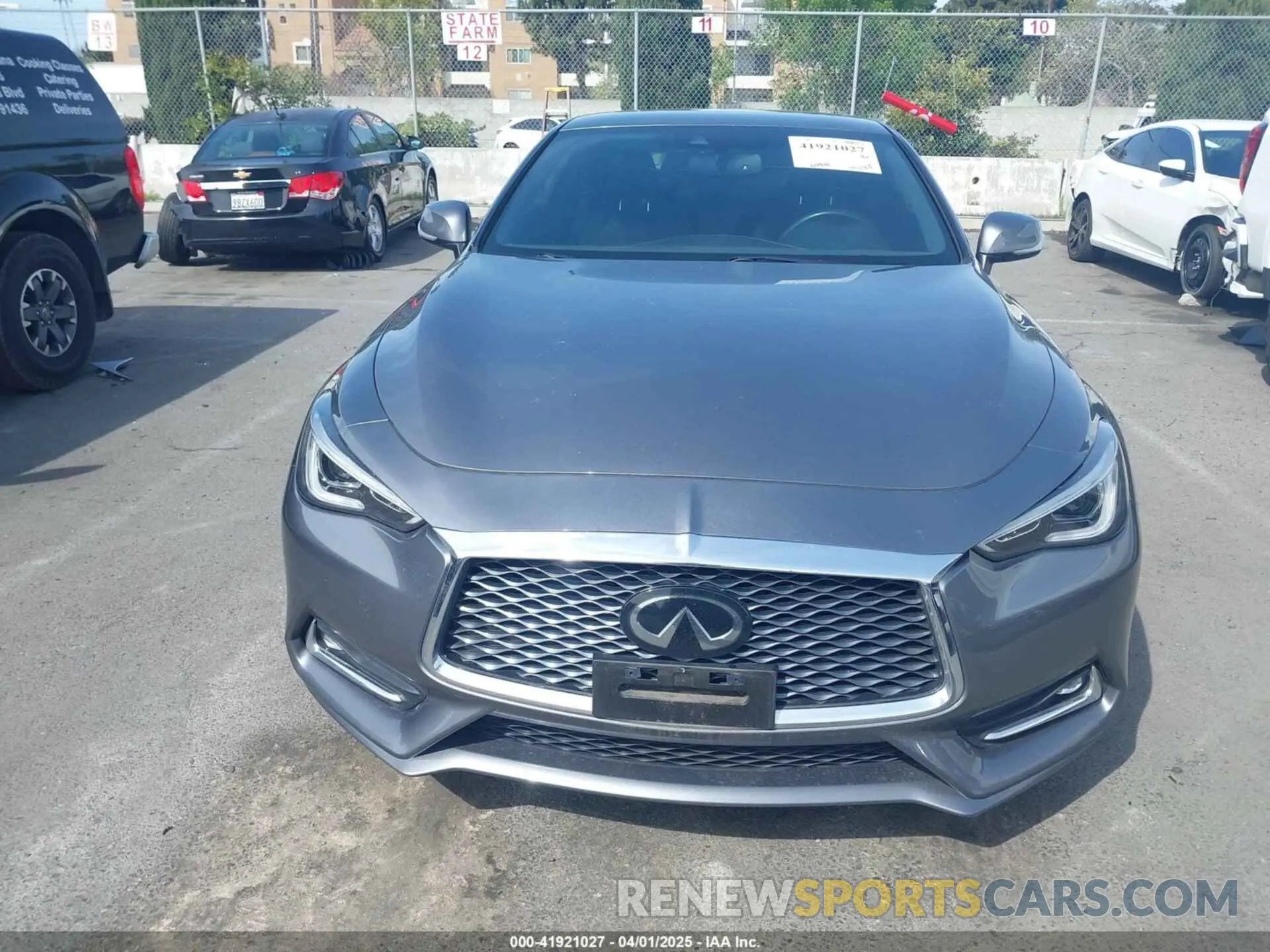 12 Фотография поврежденного автомобиля JN1EV7EK4KM230715 INFINITI Q60 2019
