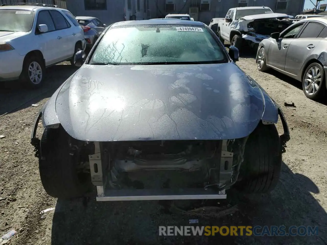 5 Photograph of a damaged car JN1EV7EK8KM230880 INFINITI Q60 2019