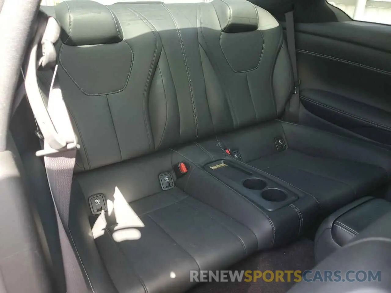 10 Photograph of a damaged car JN1EV7EK9KM231407 INFINITI Q60 2019