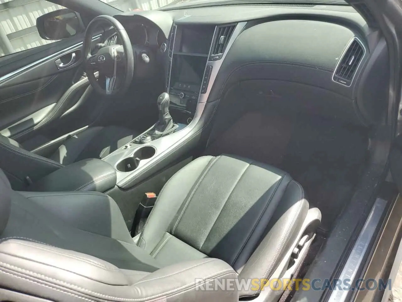 8 Photograph of a damaged car JN1EV7EK9KM231407 INFINITI Q60 2019