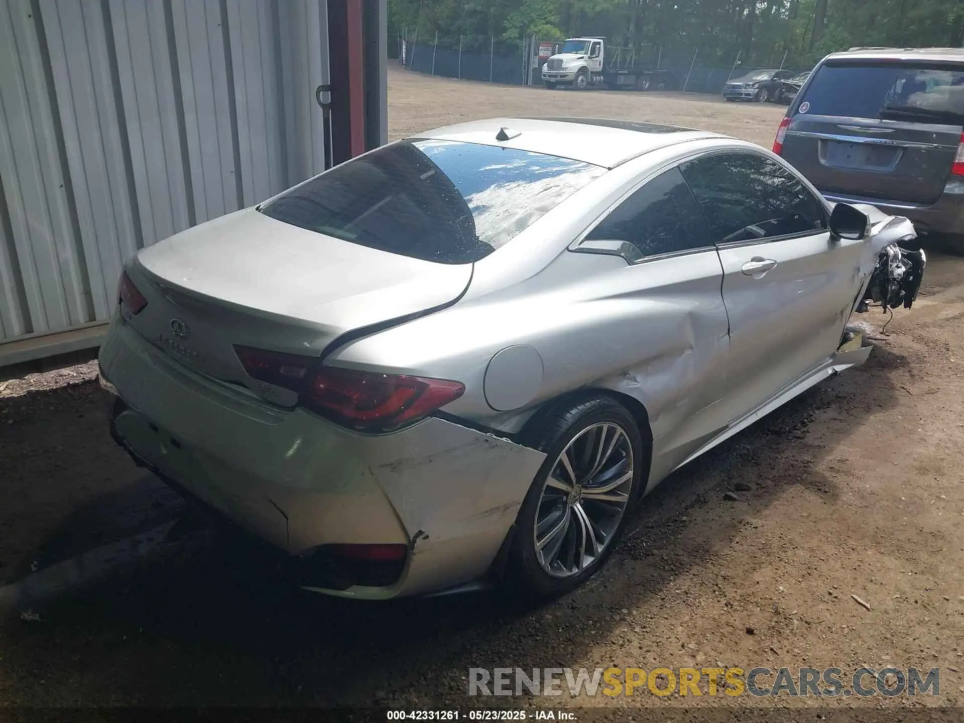 4 Photograph of a damaged car JN1EV7EL7KM290268 INFINITI Q60 2019