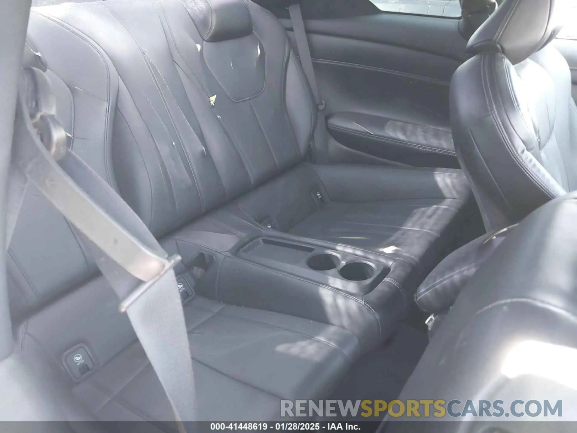 8 Фотография поврежденного автомобиля JN1EV7EL8KM290604 INFINITI Q60 2019