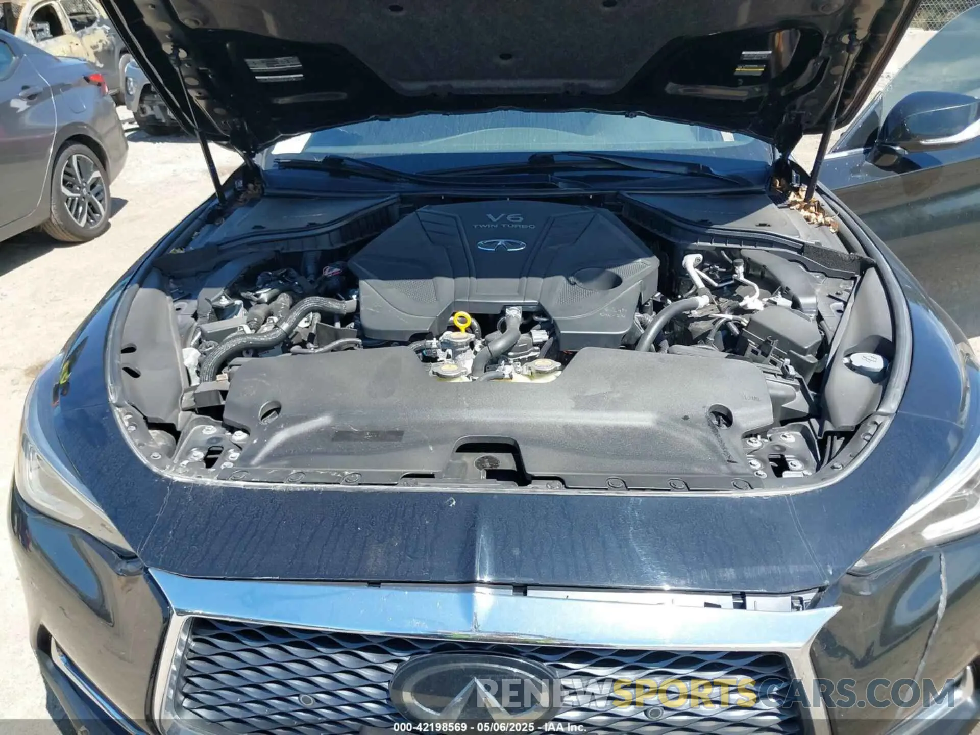 10 Photograph of a damaged car JN1EV7EL9KM290238 INFINITI Q60 2019