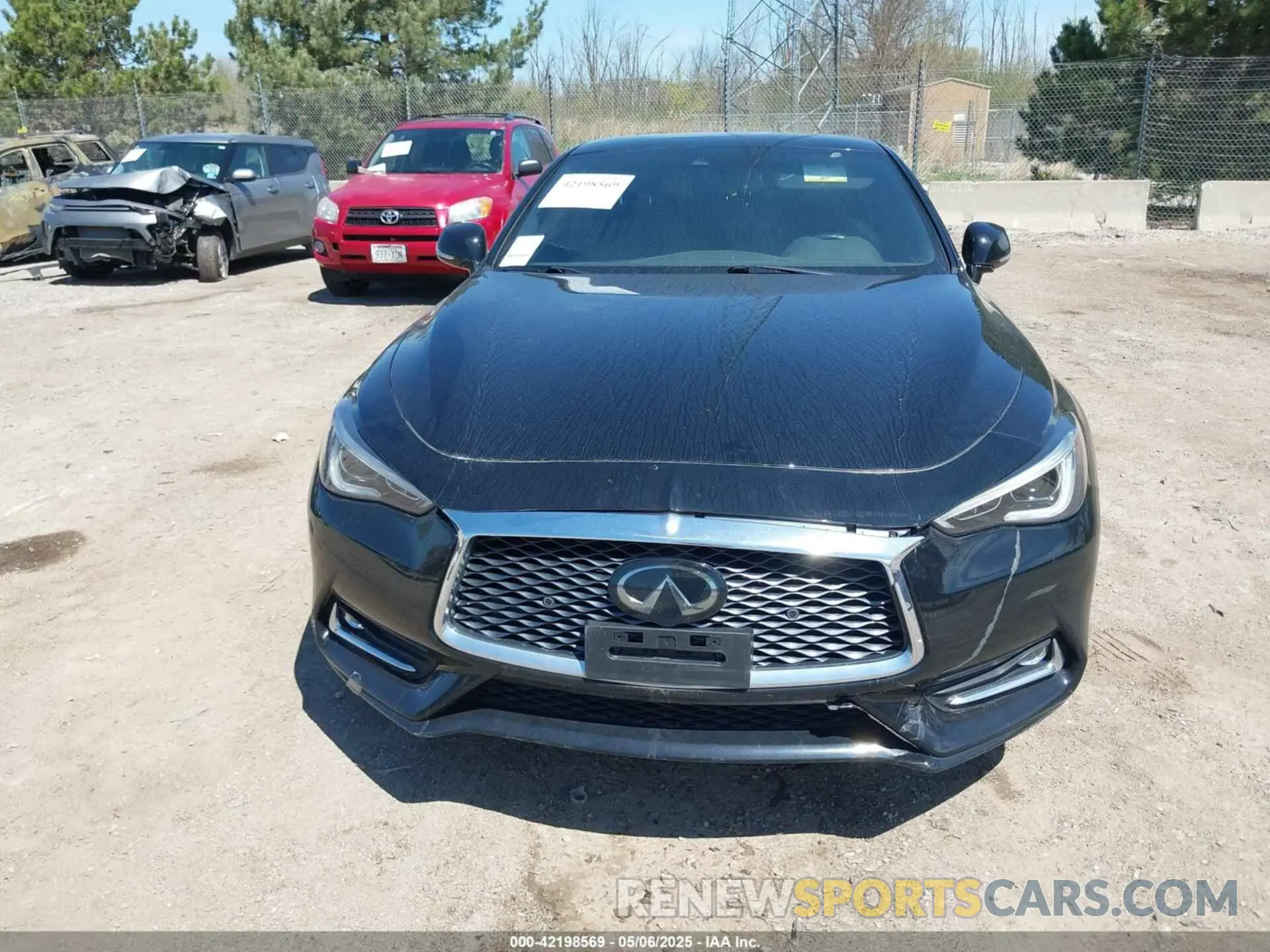 11 Photograph of a damaged car JN1EV7EL9KM290238 INFINITI Q60 2019
