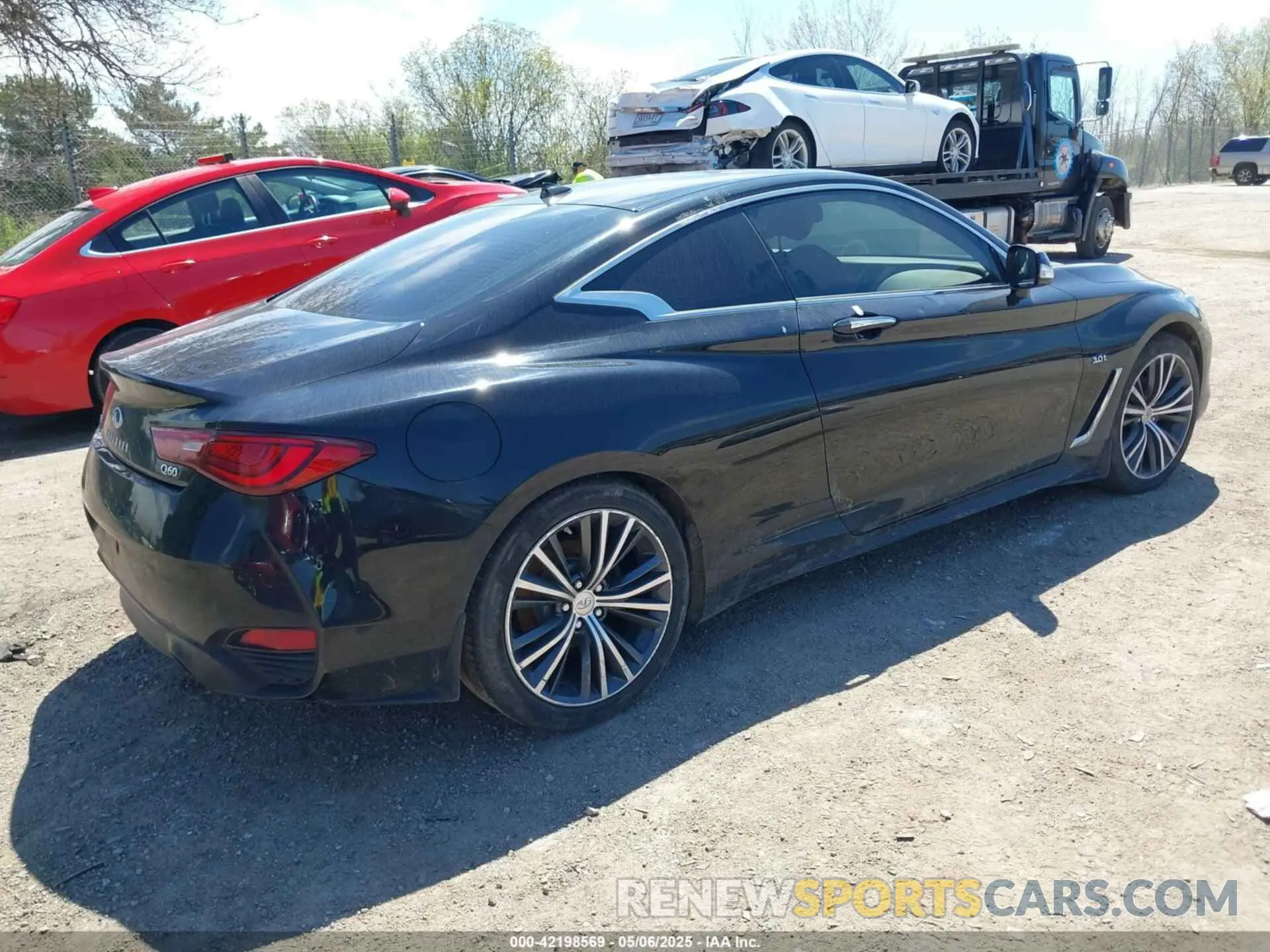 4 Photograph of a damaged car JN1EV7EL9KM290238 INFINITI Q60 2019