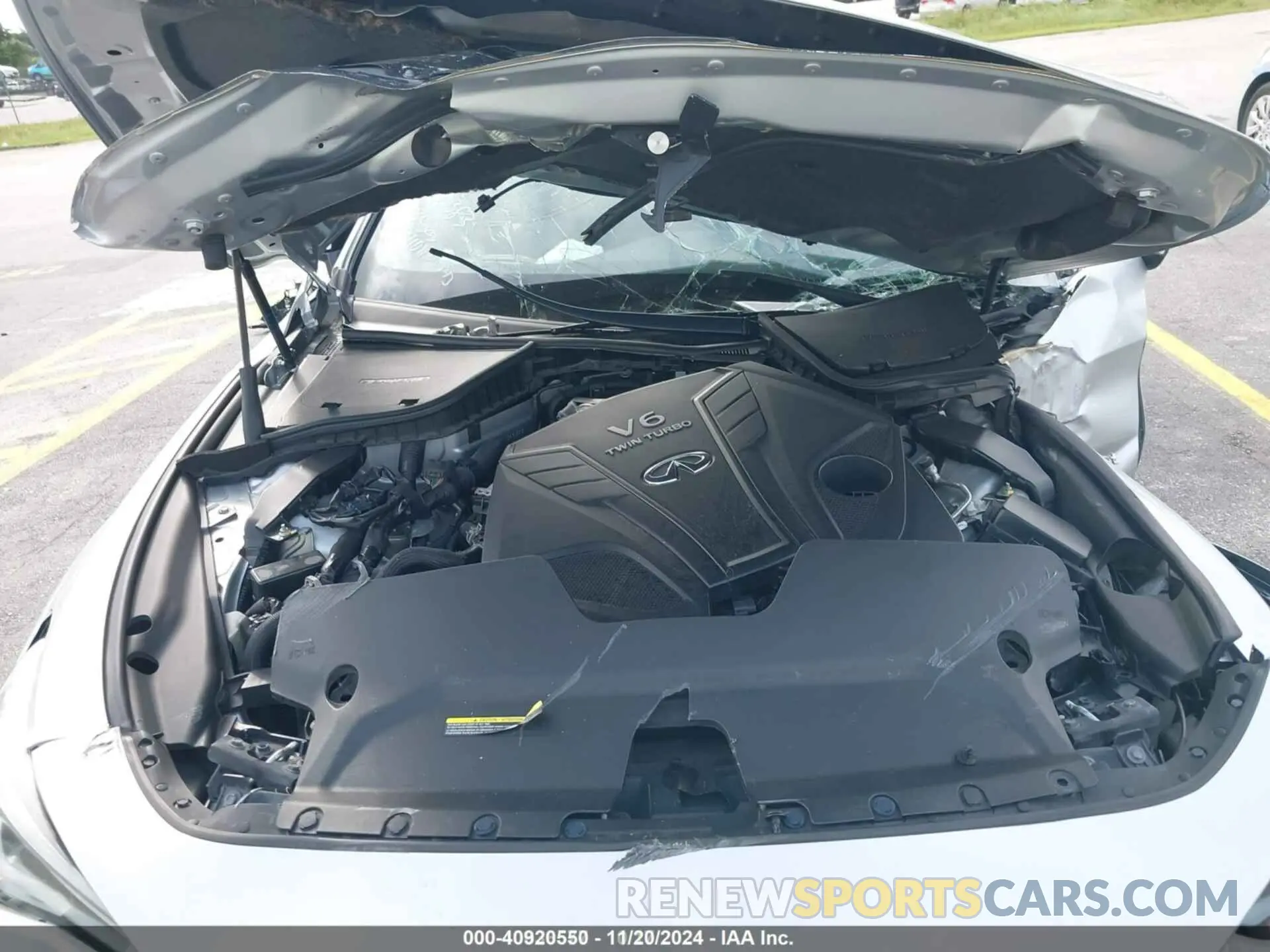 10 Photograph of a damaged car JN1EV7EK5LM340383 INFINITI Q60 2020