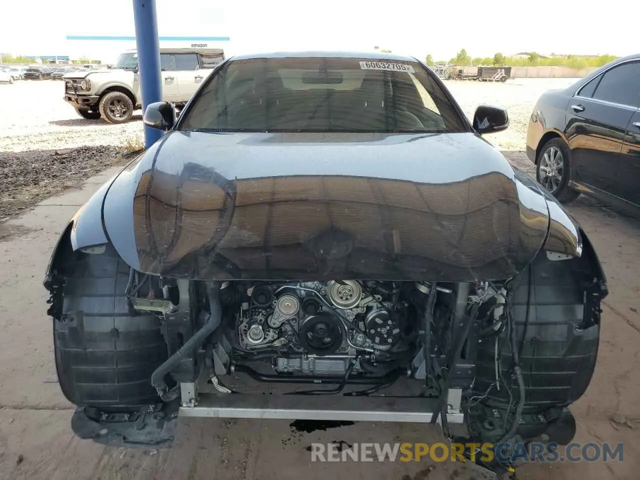 5 Photograph of a damaged car JN1EV7EK6LM340764 INFINITI Q60 2020