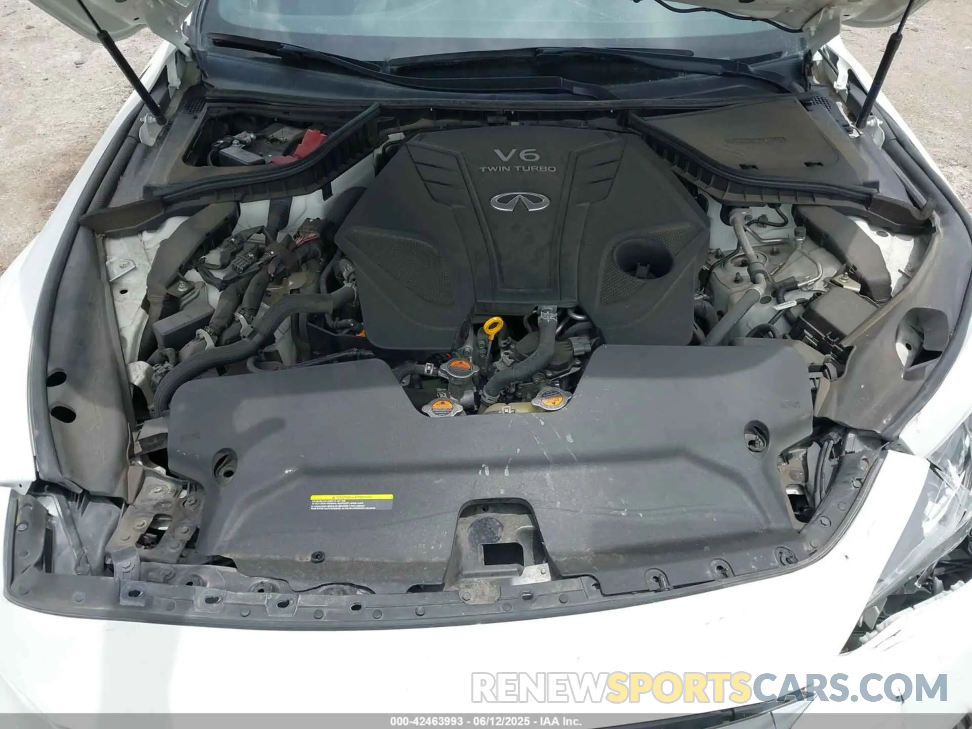 10 Photograph of a damaged car JN1EV7EL7LM380571 INFINITI Q60 2020