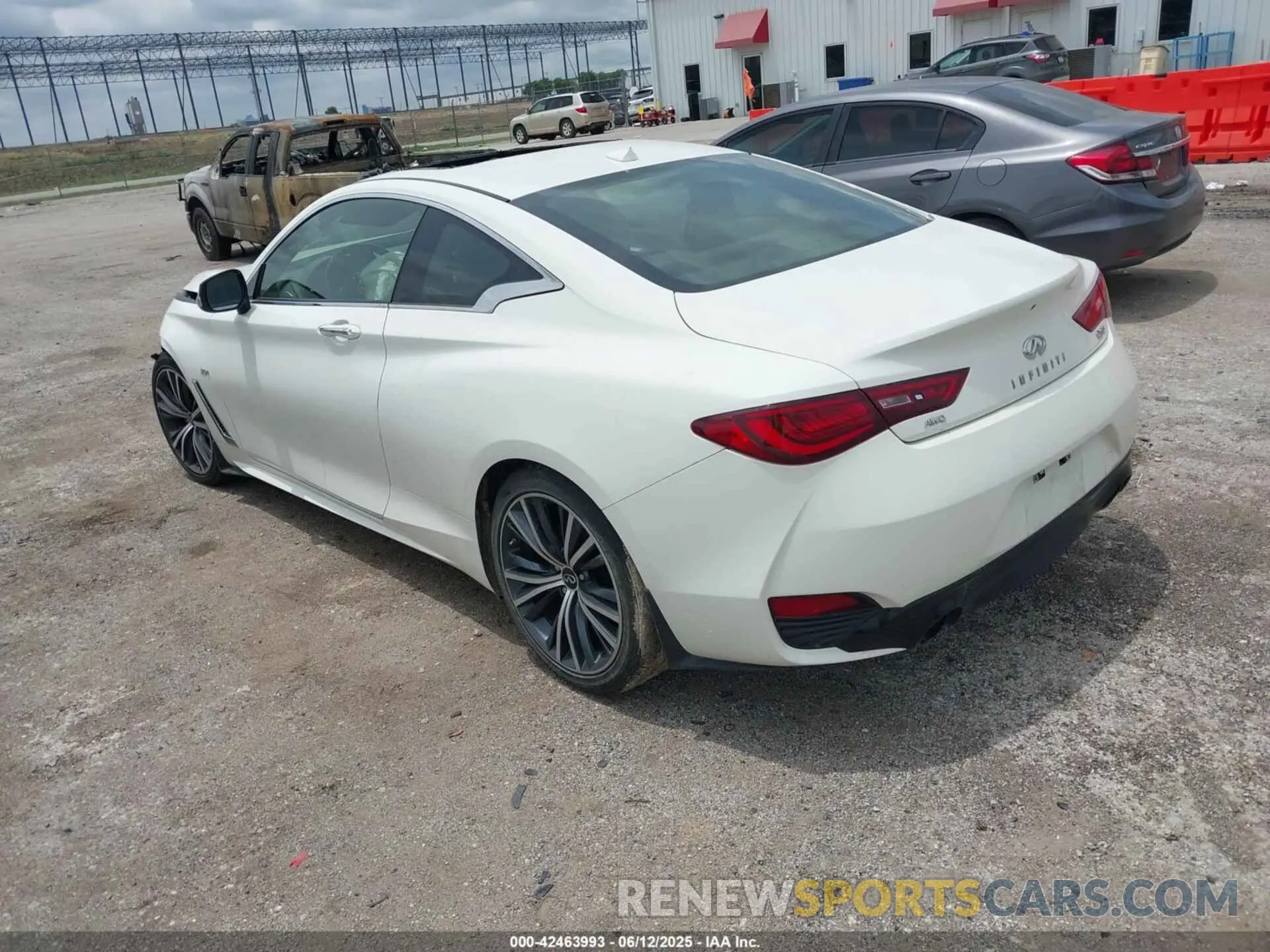 3 Photograph of a damaged car JN1EV7EL7LM380571 INFINITI Q60 2020