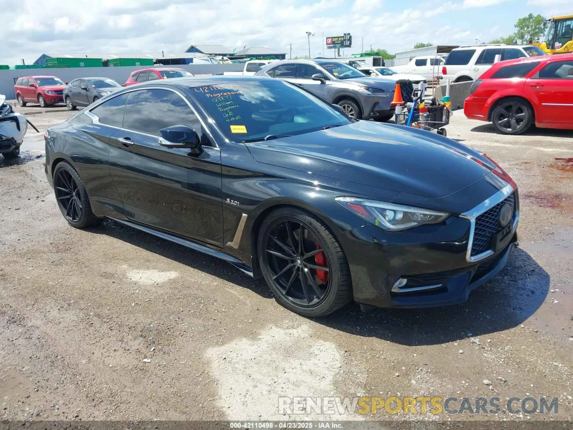 1 Фотография поврежденного автомобиля JN1FV7EK0LM400011 INFINITI Q60 2020