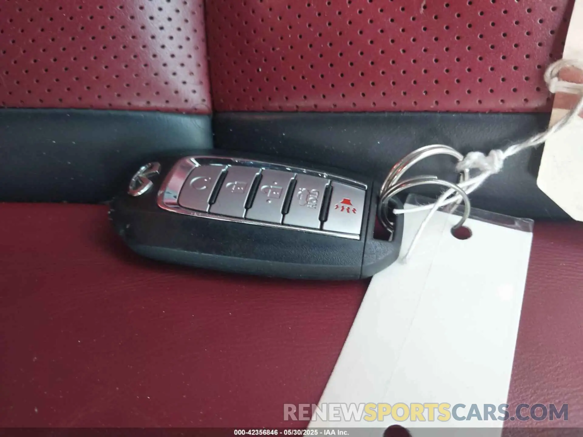11 Photograph of a damaged car JN1FV7LL9NM680171 INFINITI Q60 2022