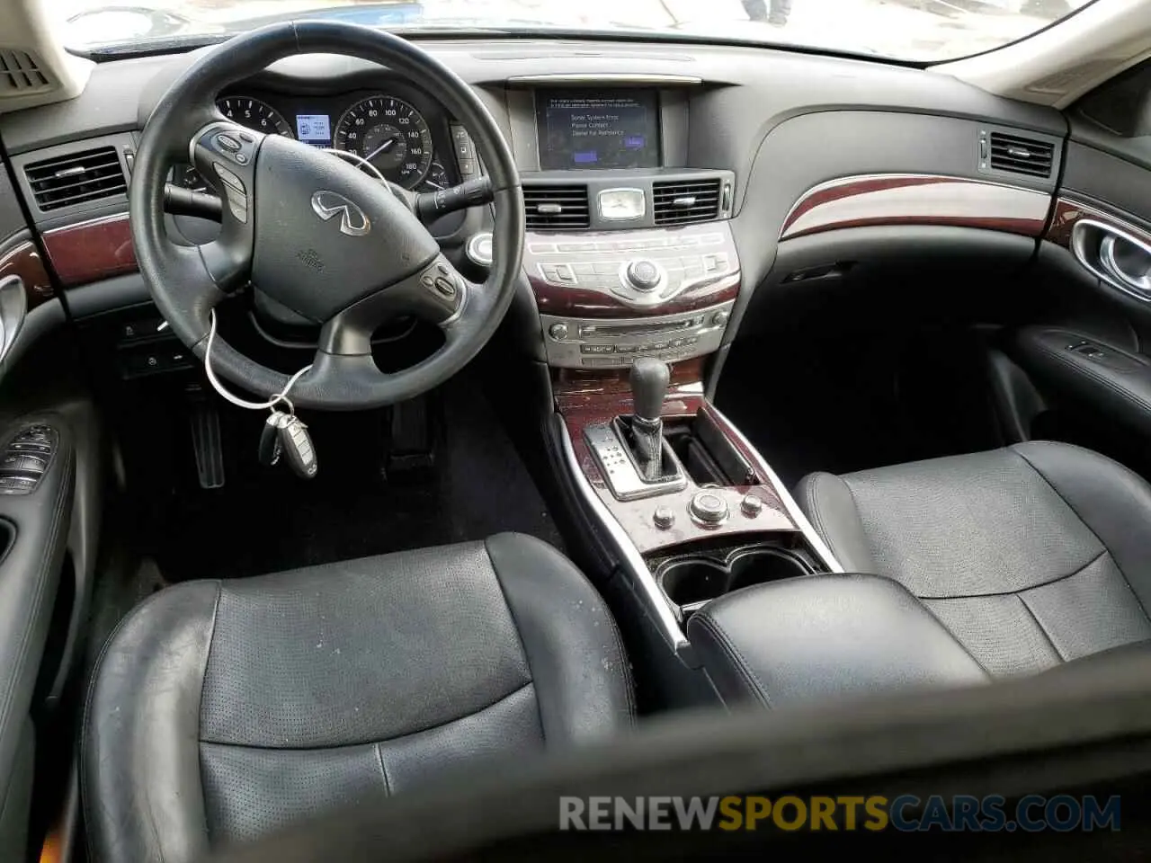 8 Photograph of a damaged car JN1BY1AP2KM505247 INFINITI Q70 2019