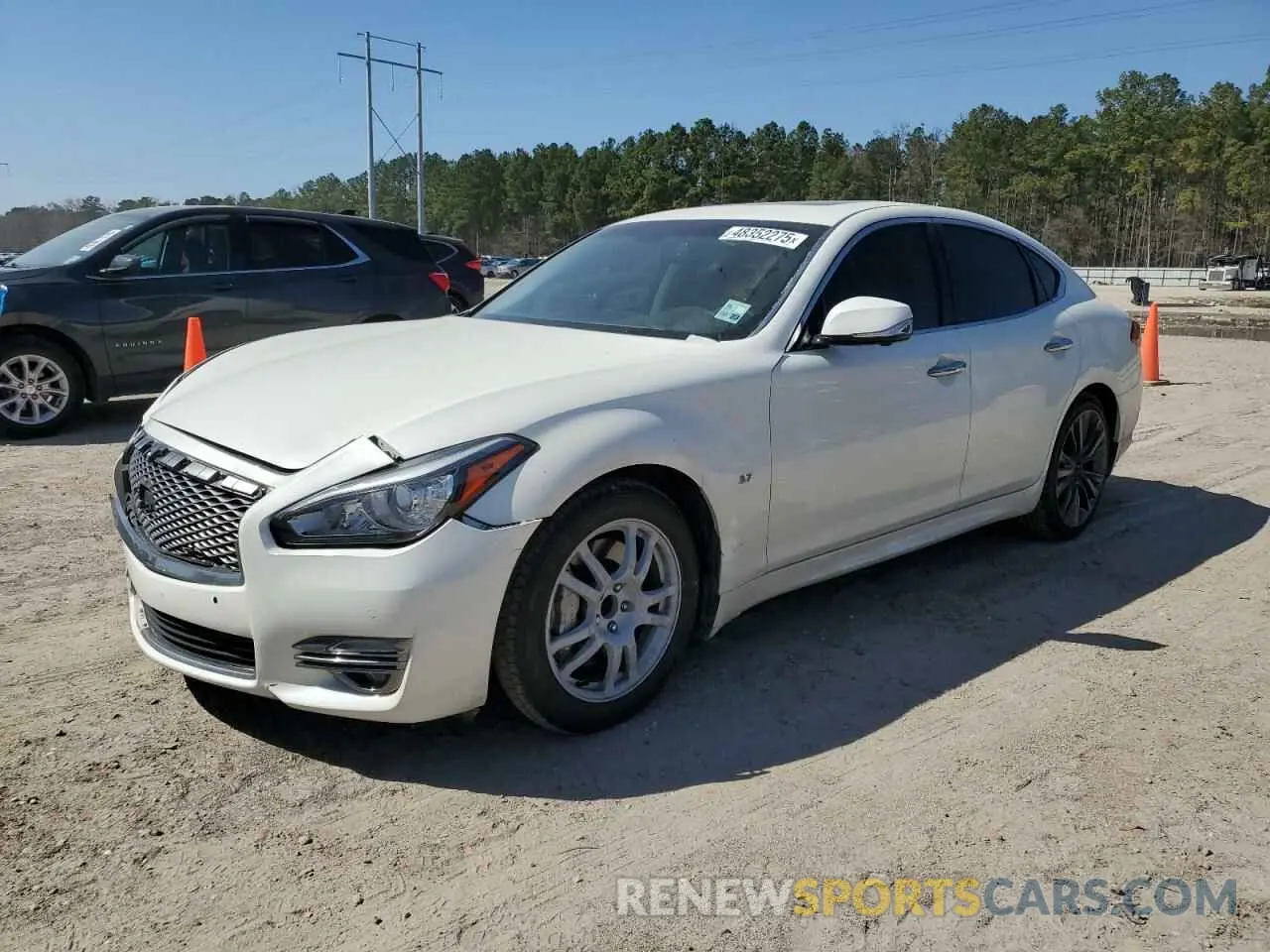 1 Photograph of a damaged car JN1BY1AP5KM505176 INFINITI Q70 2019