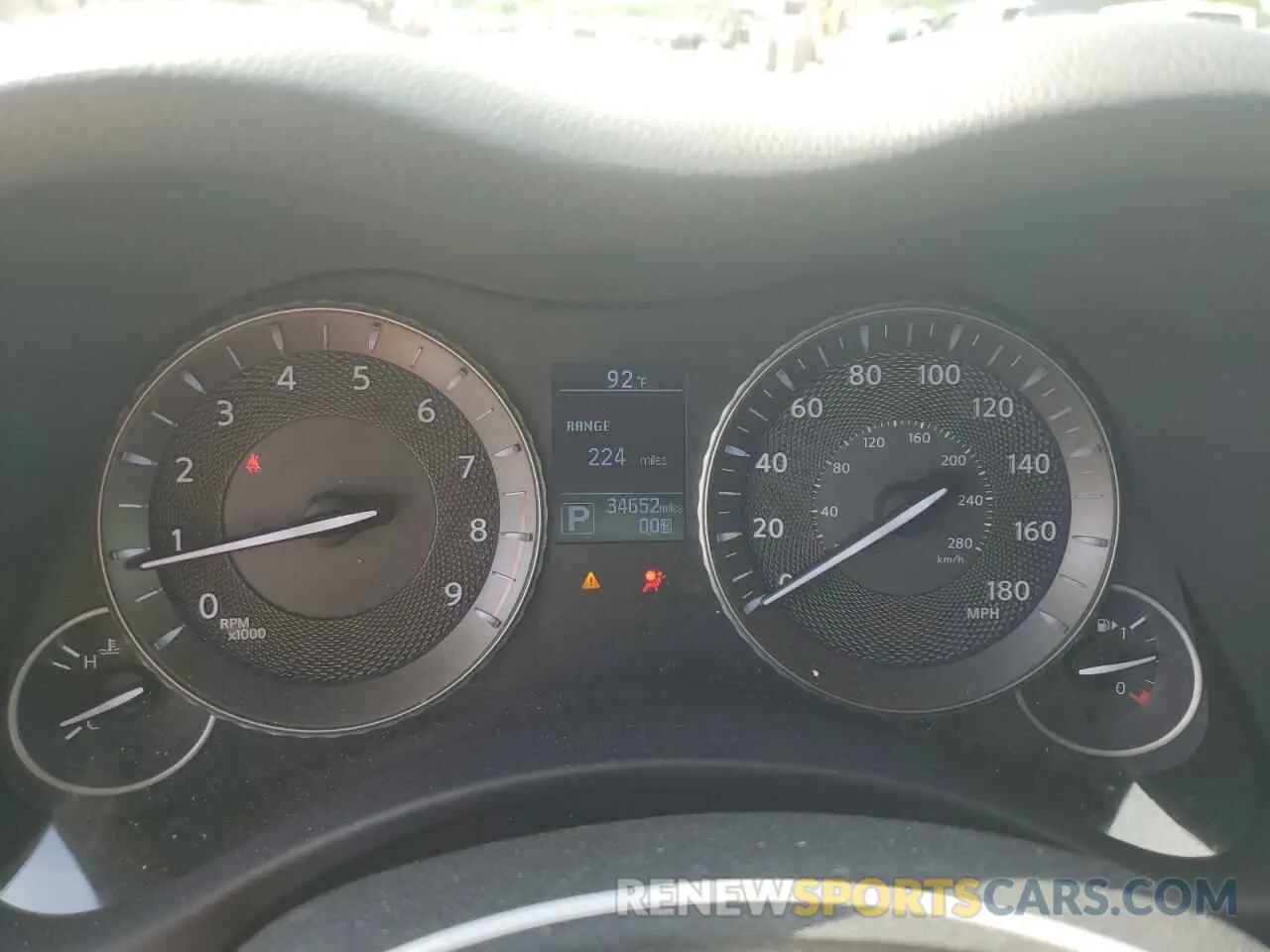 9 Photograph of a damaged car JN1BY1AR1KM585058 INFINITI Q70 2019