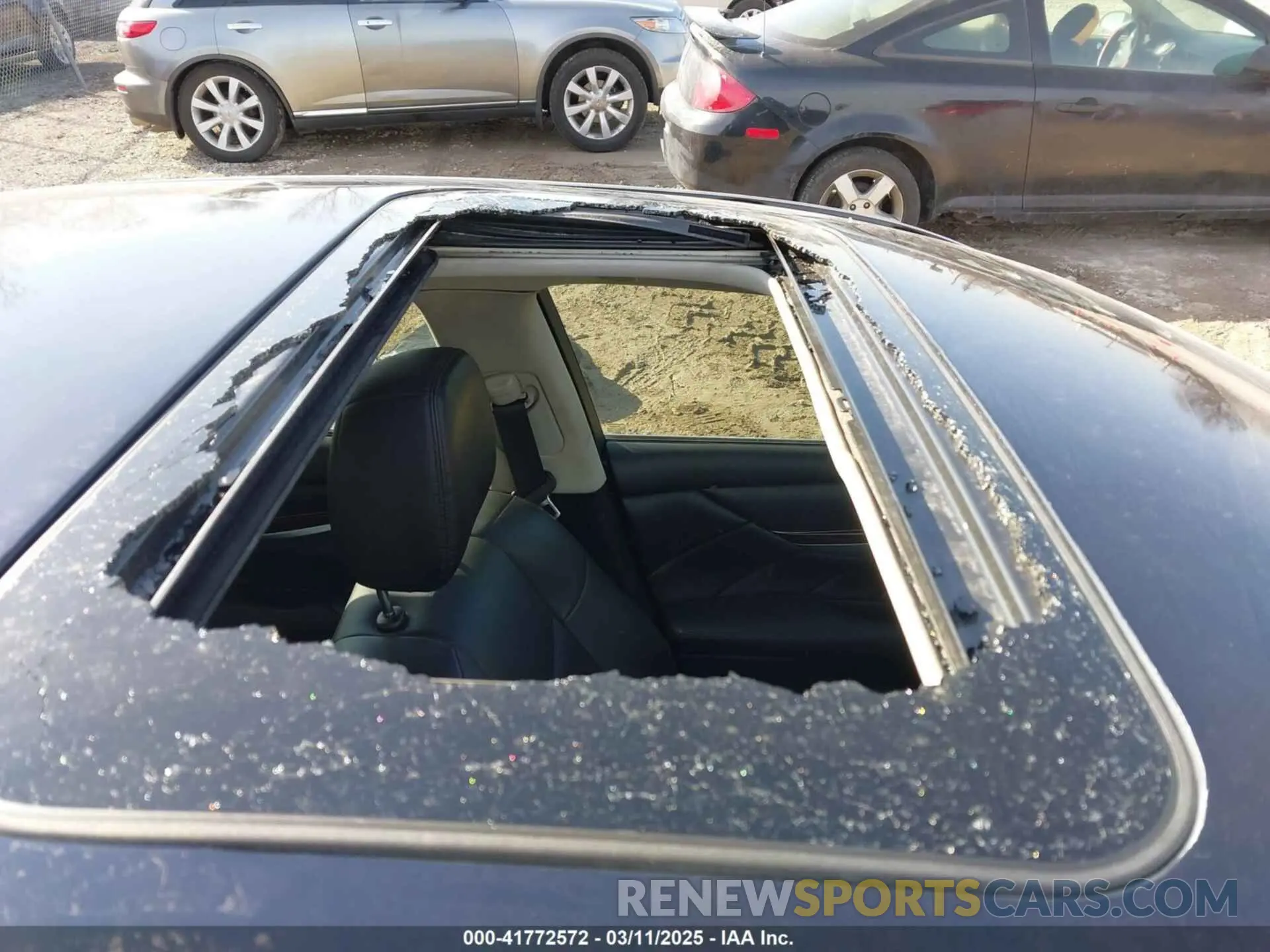 20 Photograph of a damaged car JN1BY1AR3KM585157 INFINITI Q70 2019