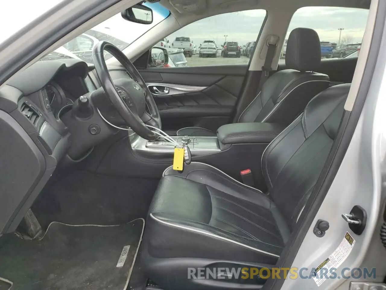 7 Photograph of a damaged car JN1BY1AR9KM585020 INFINITI Q70 2019