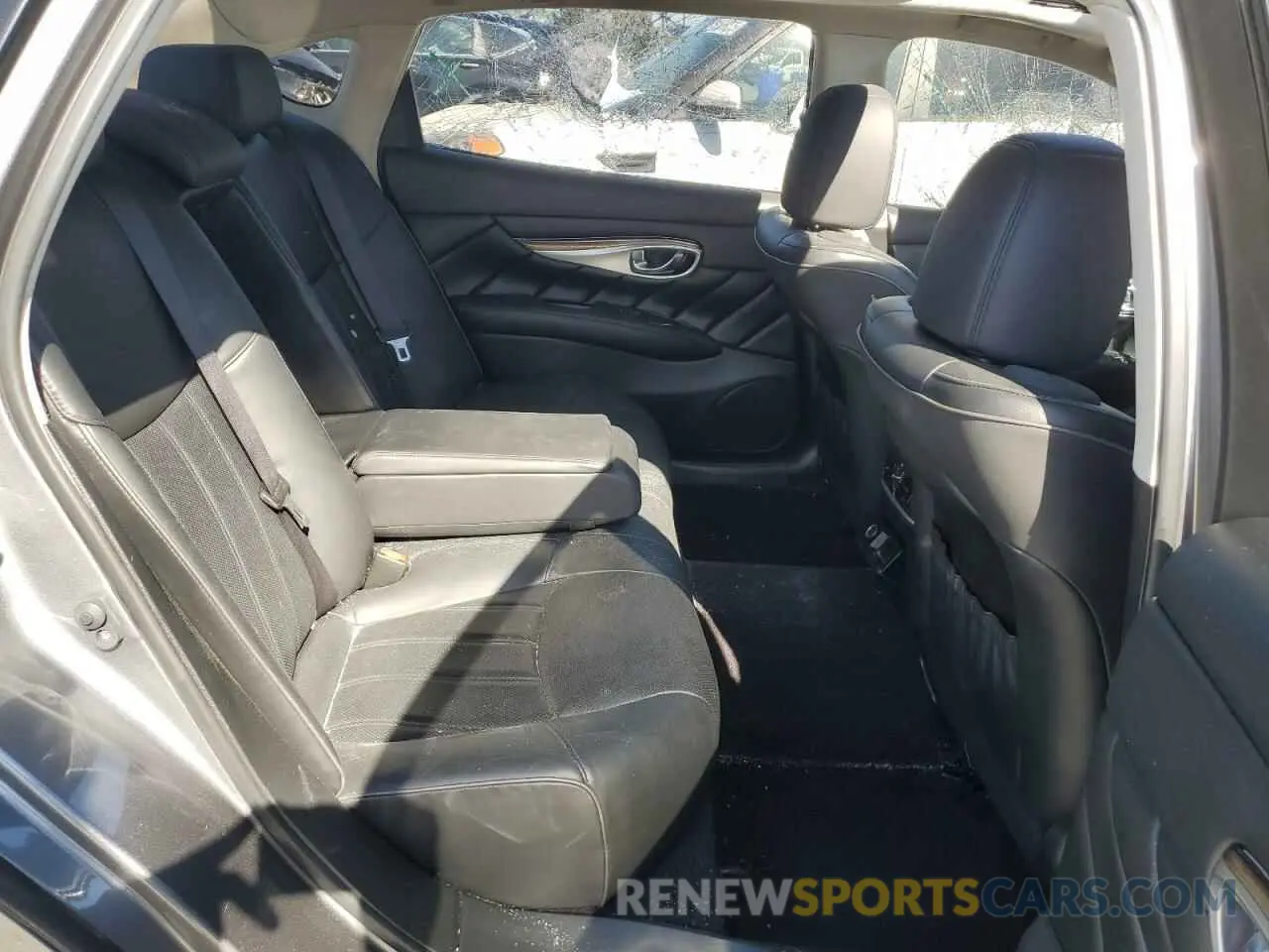 10 Фотография поврежденного автомобиля JN1BY1PP9KM685298 INFINITI Q70 2019