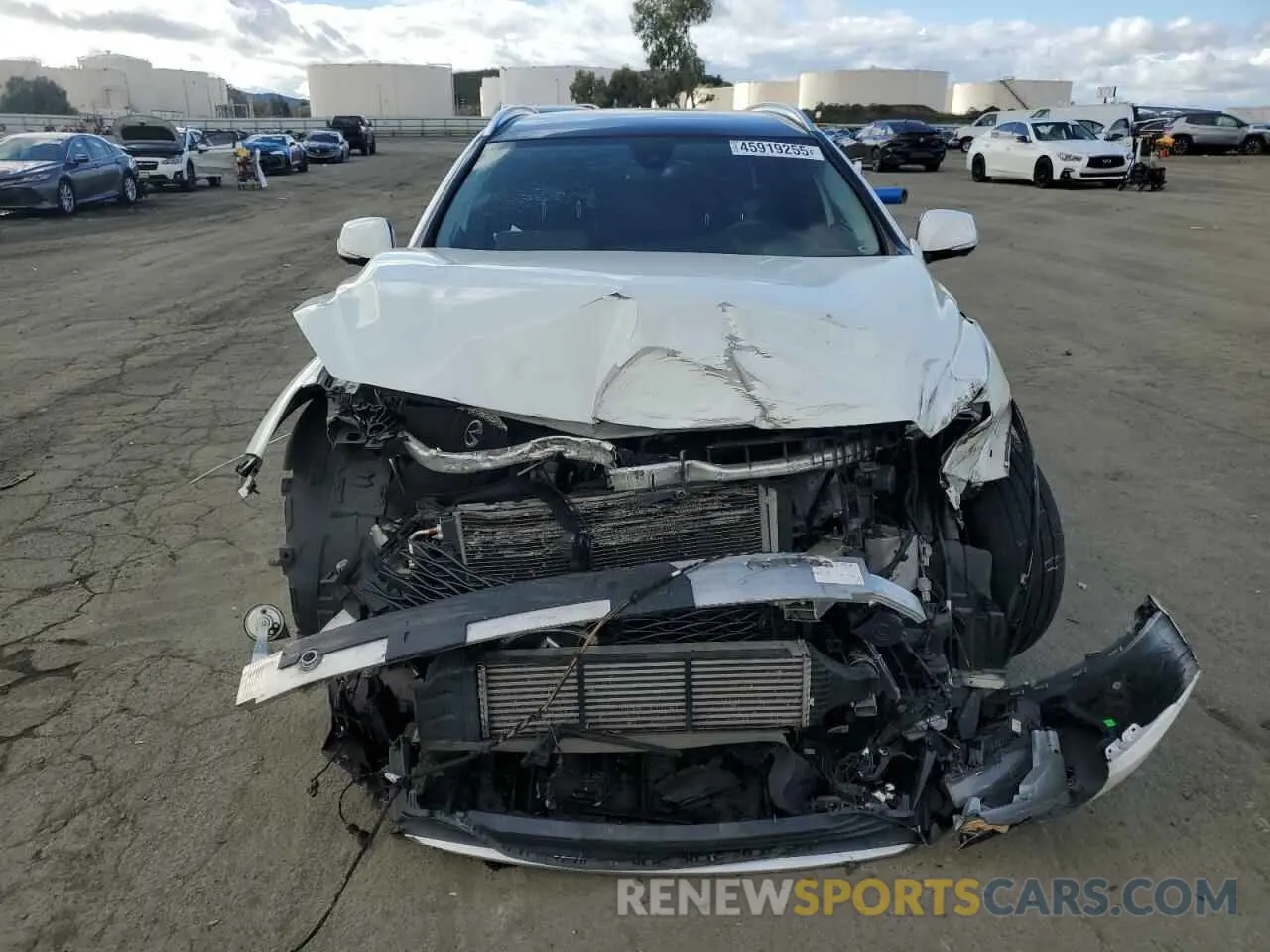 5 Photograph of a damaged car SJKCH5CP1KA007660 INFINITI QX30 2019