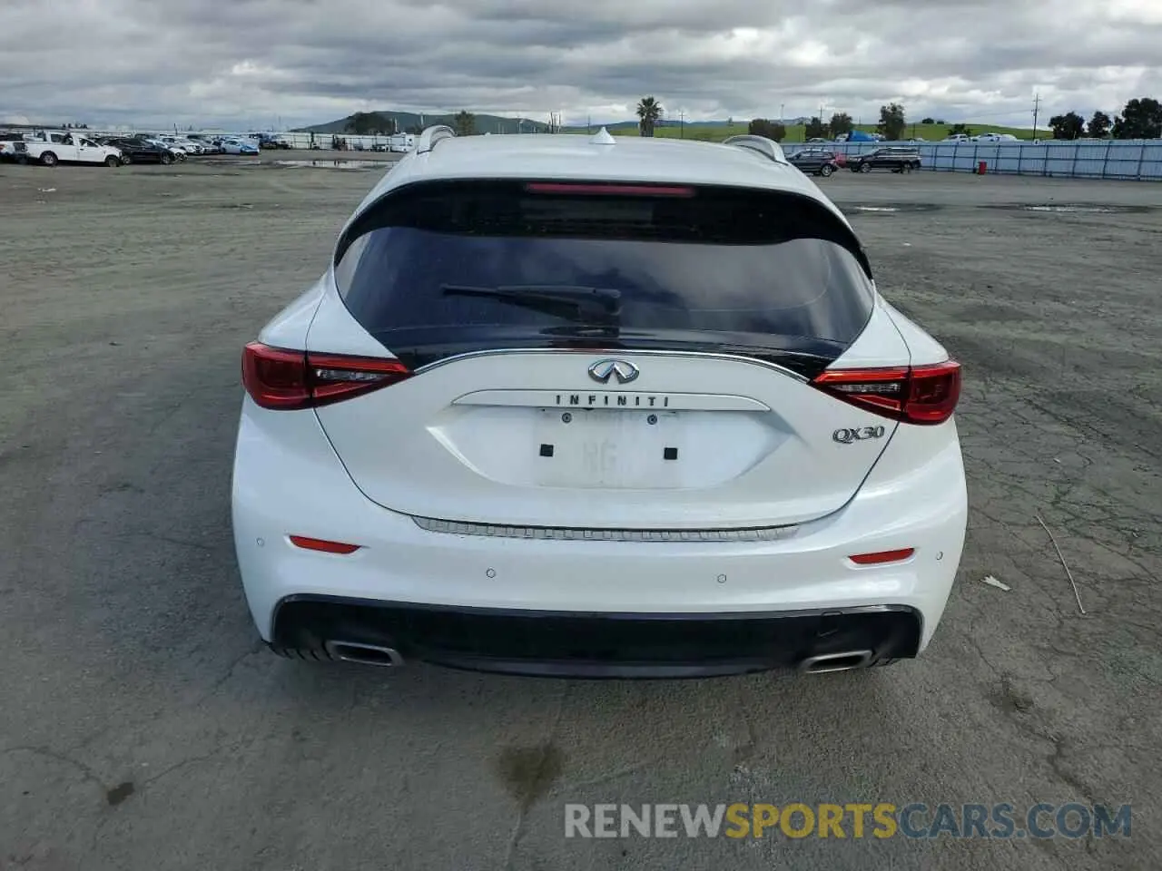 6 Photograph of a damaged car SJKCH5CP1KA007660 INFINITI QX30 2019