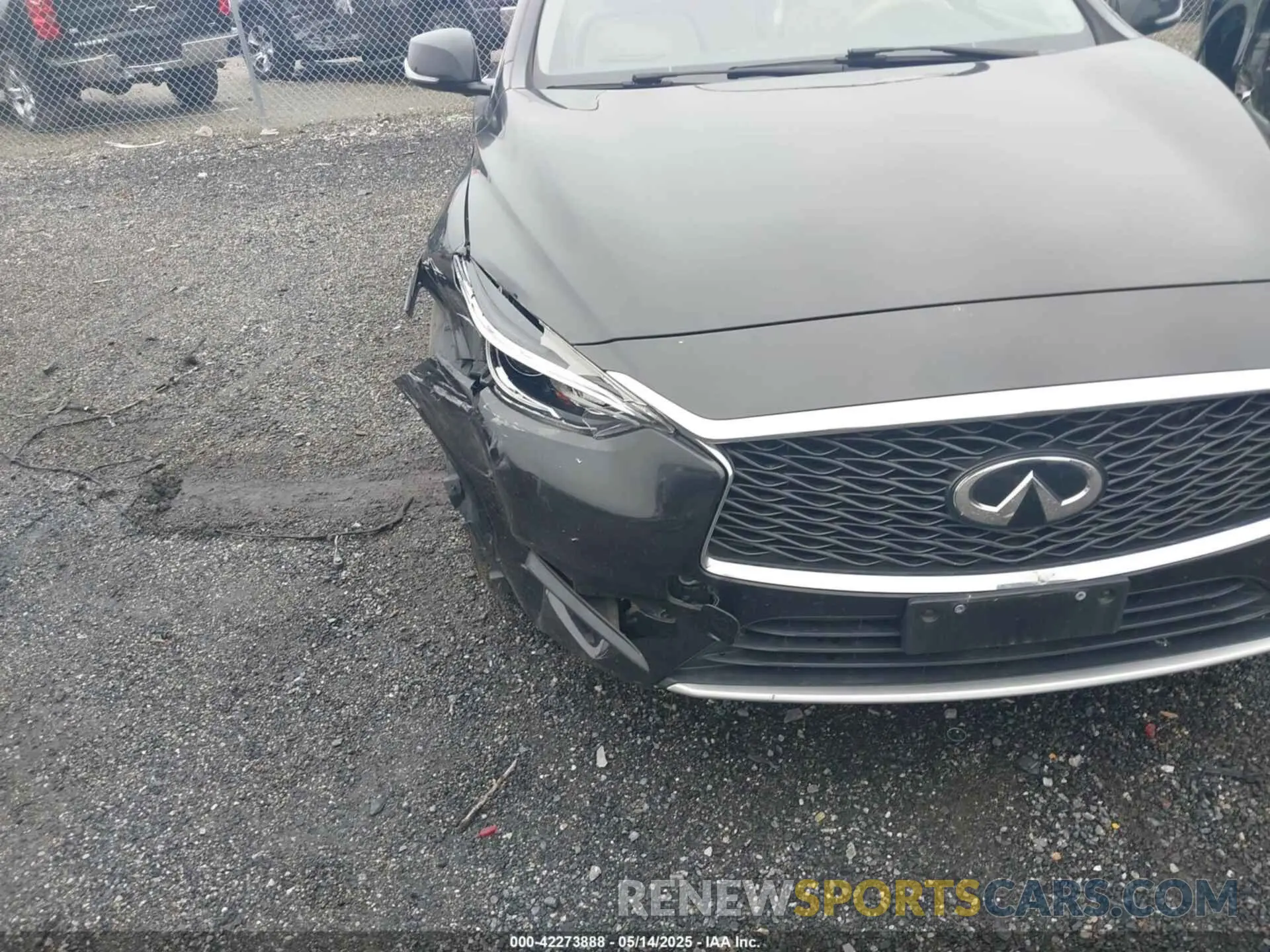 6 Photograph of a damaged car SJKCH5CP3KA011483 INFINITI QX30 2019