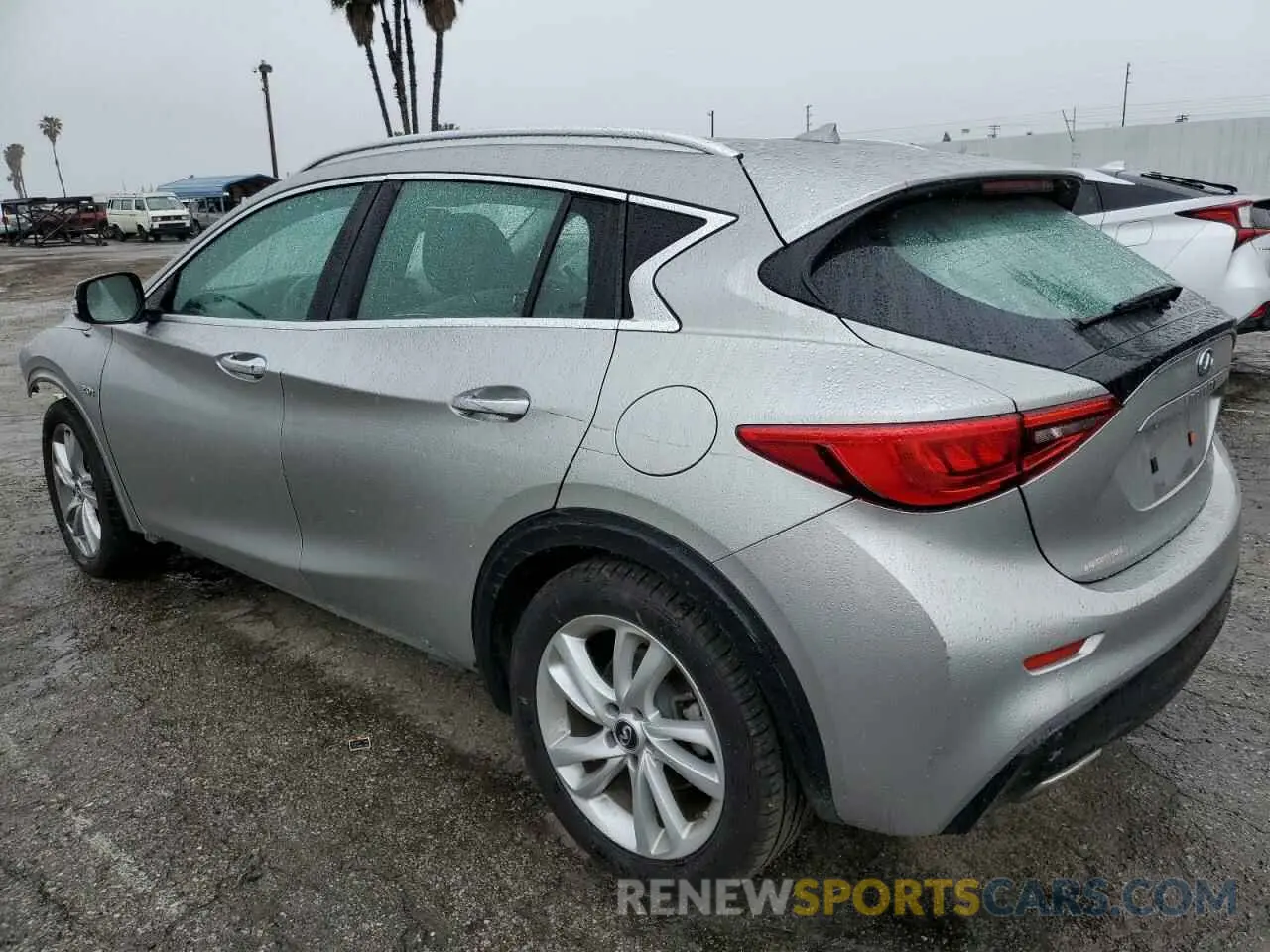2 Фотография поврежденного автомобиля SJKCH5CP4KA011380 INFINITI QX30 2019