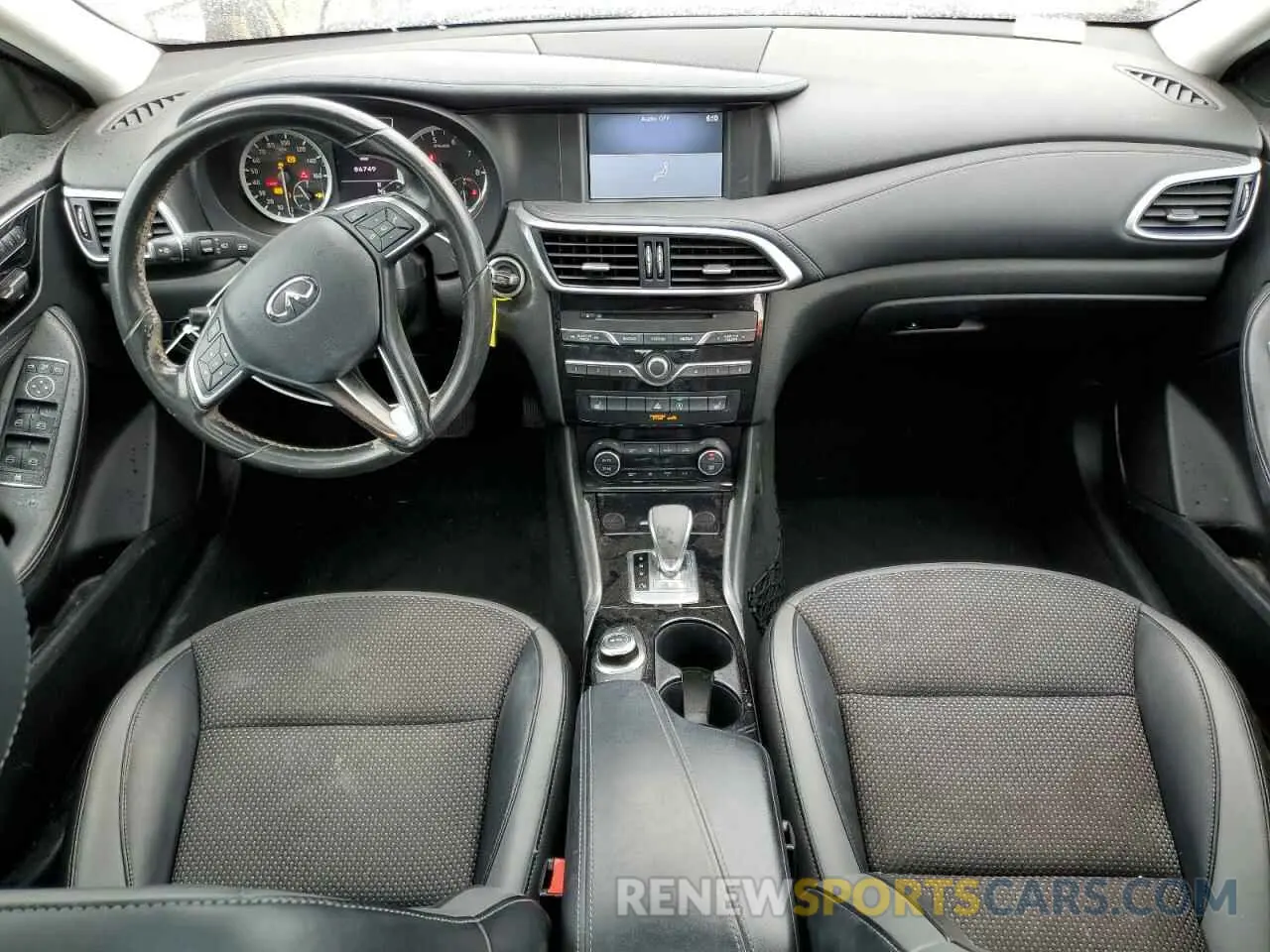 8 Фотография поврежденного автомобиля SJKCH5CP4KA011380 INFINITI QX30 2019