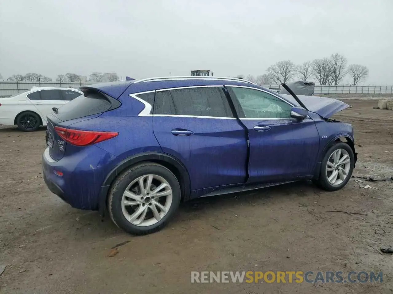 3 Фотография поврежденного автомобиля SJKCH5CP6KA010845 INFINITI QX30 2019