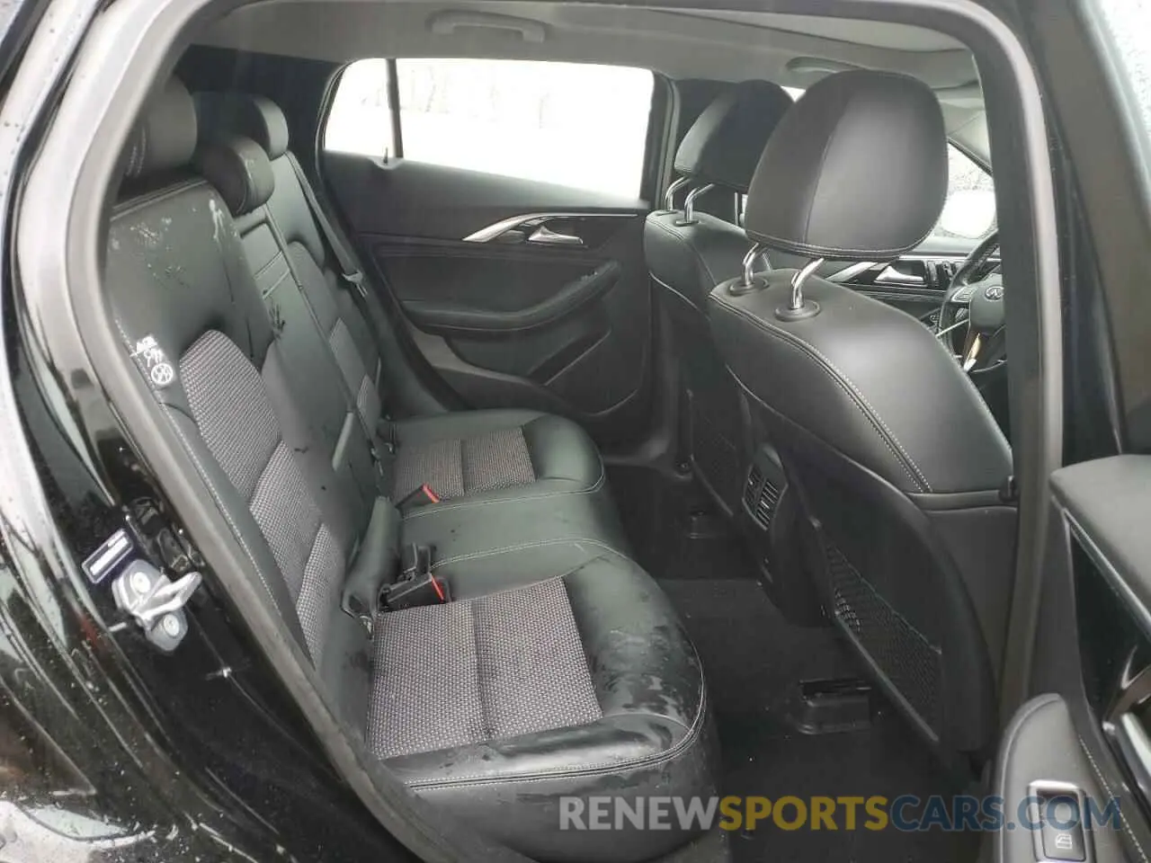 10 Фотография поврежденного автомобиля SJKCH5CR3KA007581 INFINITI QX30 2019